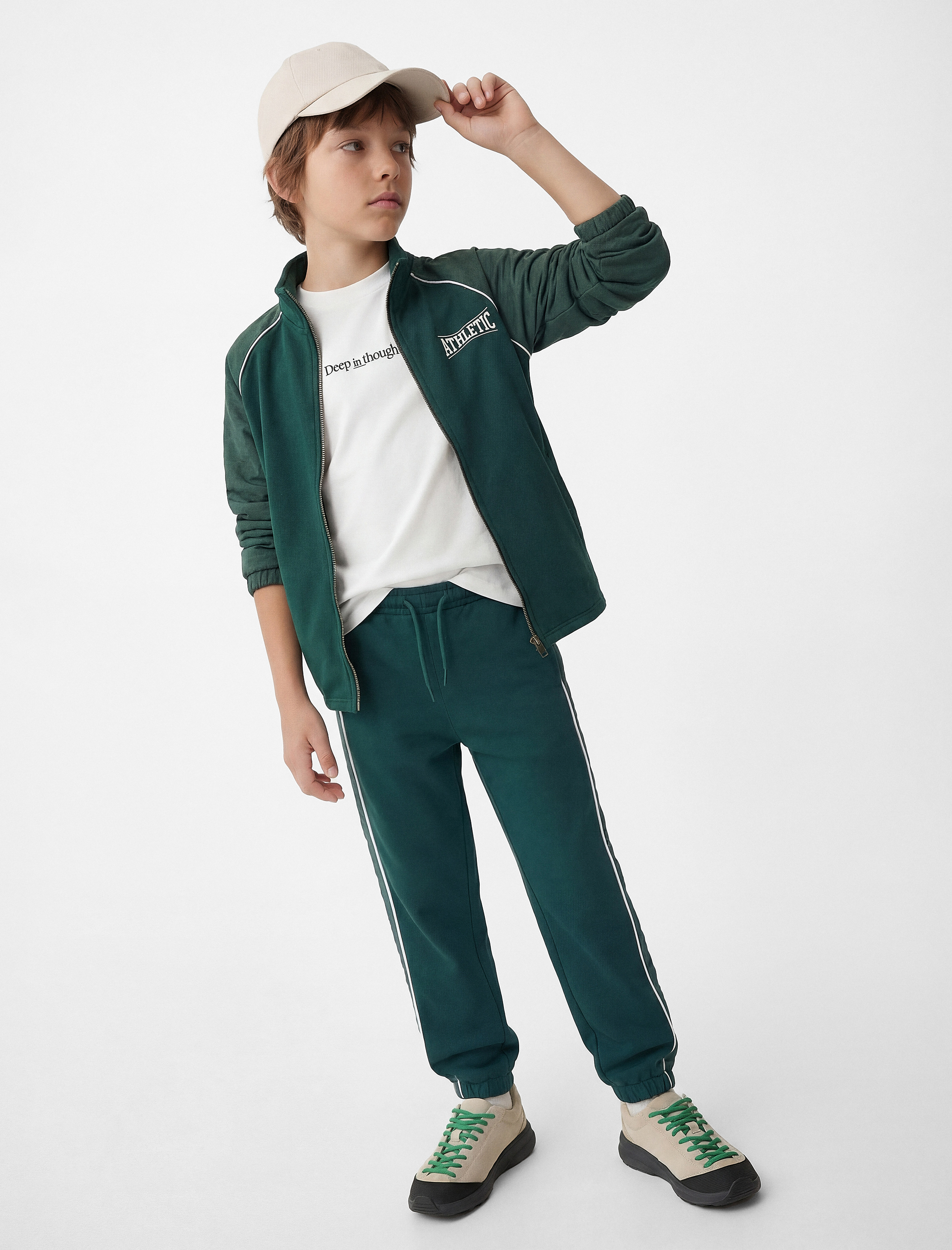  Erkek Çocuk Pamuklu Beli Lastikli Cepli Şardonlu Jogger Eşofman Altı