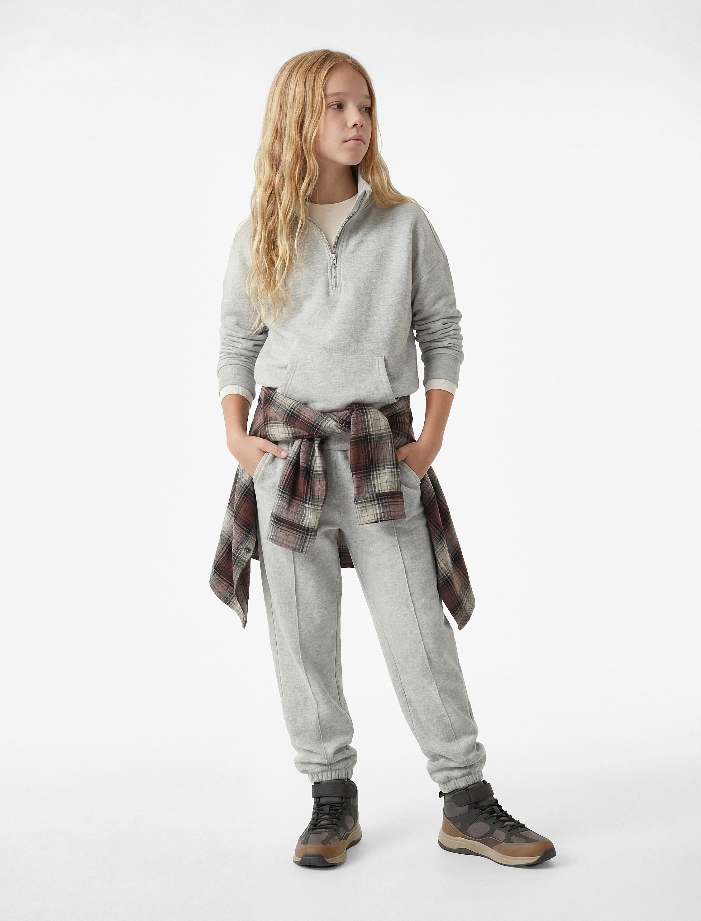  Kız Çocuk Cepli Uzun Kollu Yarı Fermuarlı Oversize Sweatshirt