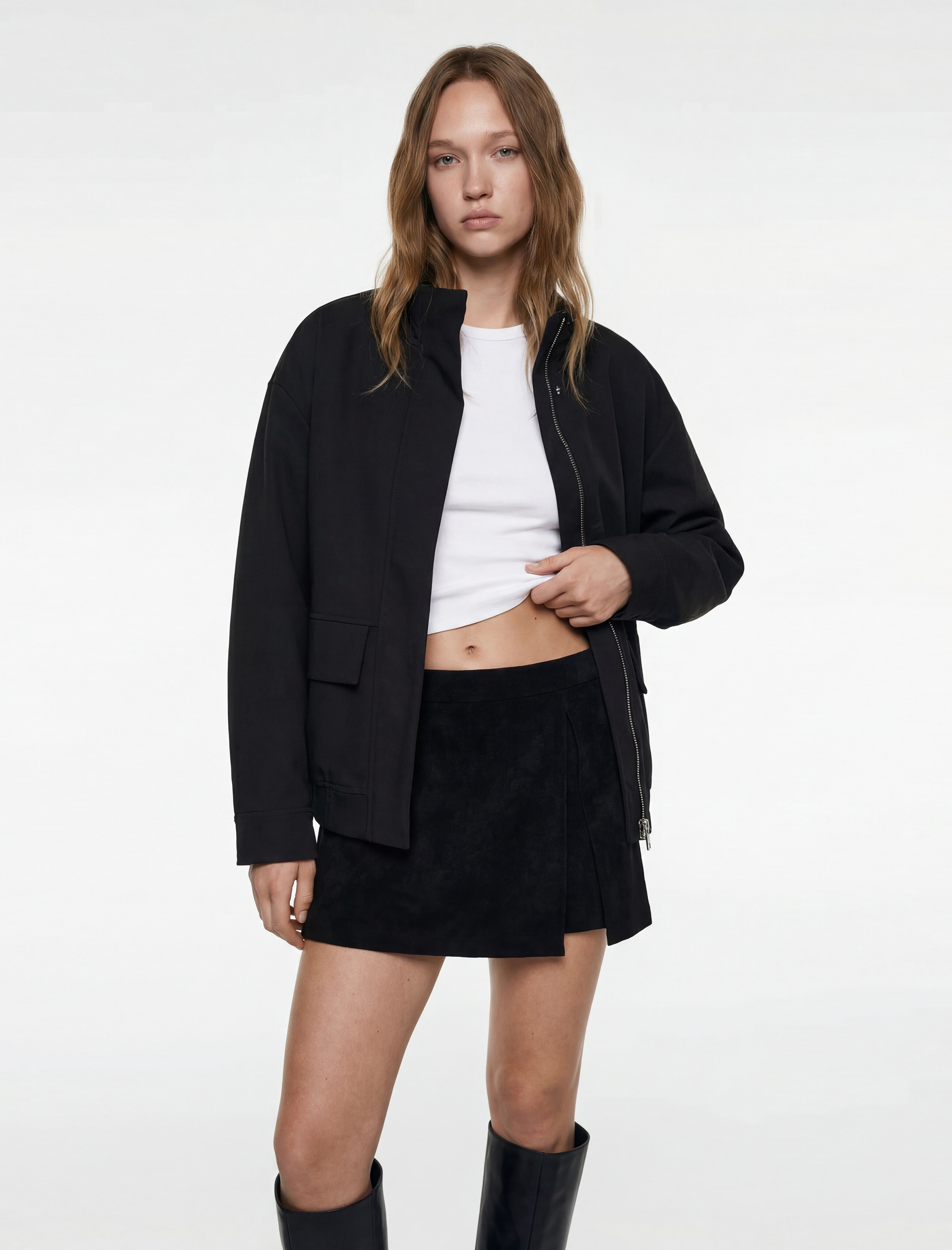   Yırtmaç Detaylı Standart Bel Mini Şort Etek