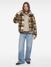 Cepli Fermuarlı Uzun Kollu Rahat Kalıp Dik Yaka Ekoseli Peluş Hırka