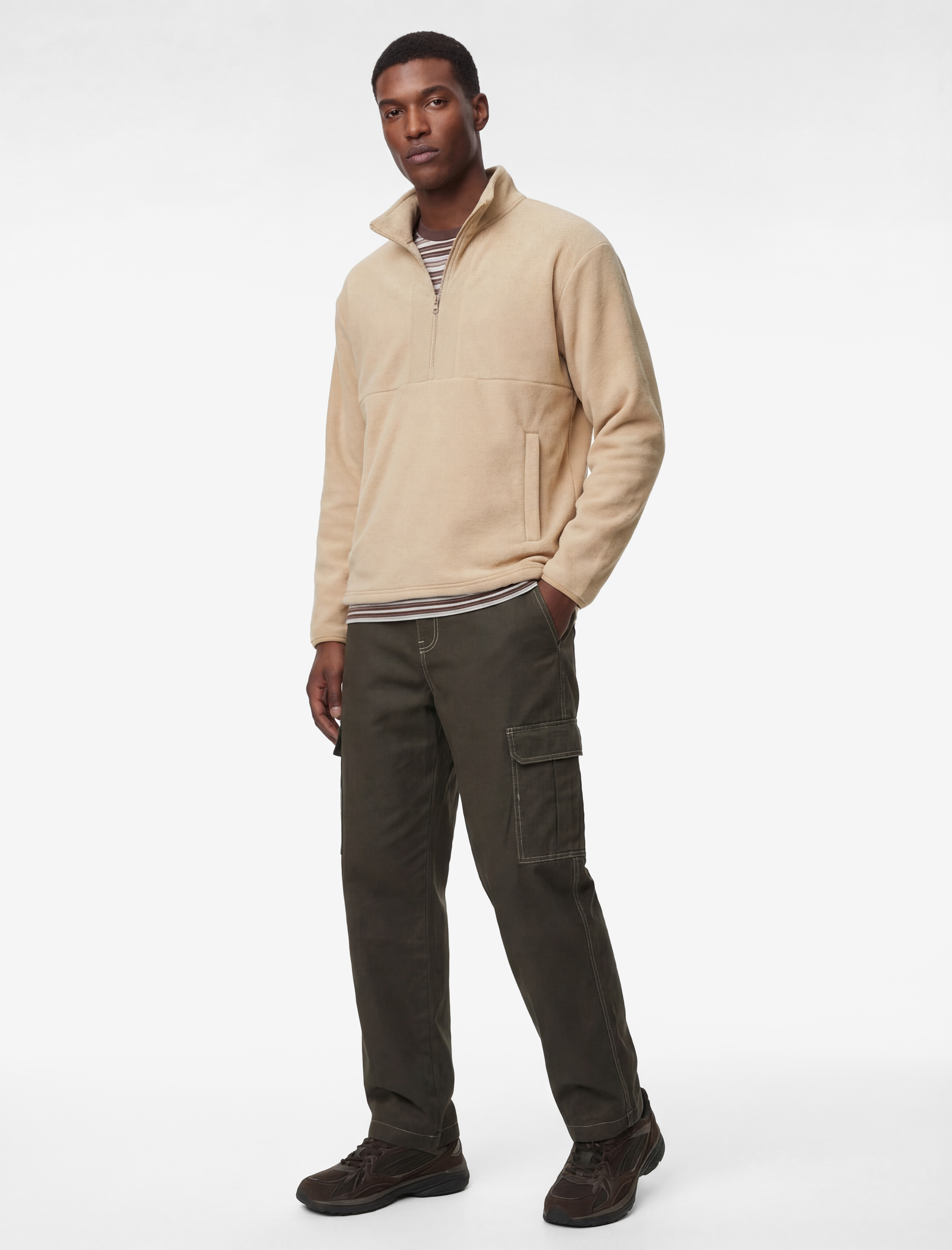   Uzun Kollu Cepli Yarım Fermuarlı Polar Sweatshirt