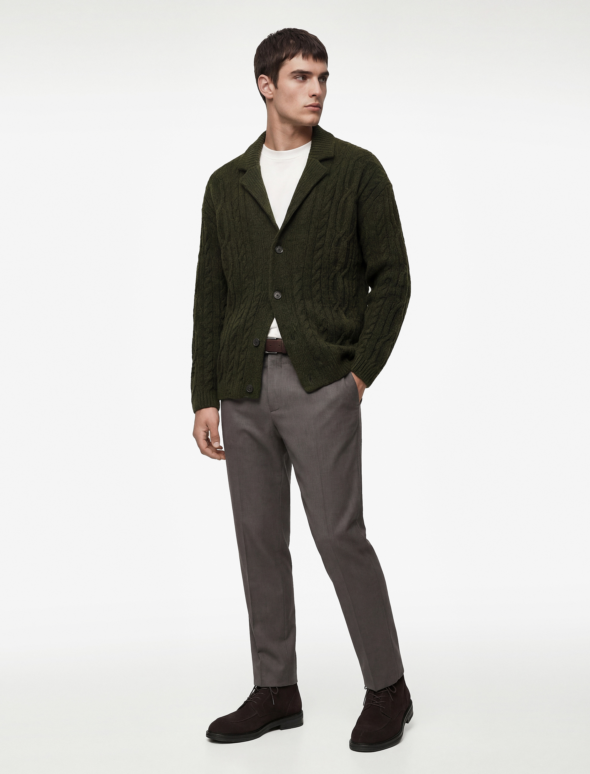   Uzun Kollu V Yaka Dokulu Düğmeli Triko Hırka