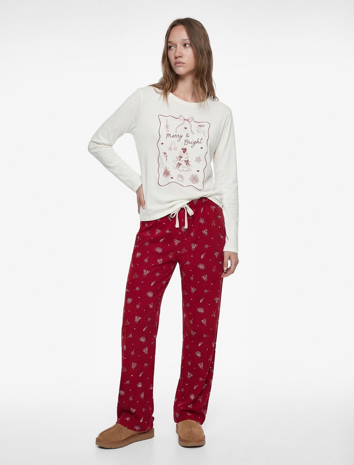  Rahat Kalıp Uzun Kollu Bisiklet Yaka Yılbaşı Temalı Pijama Takımı