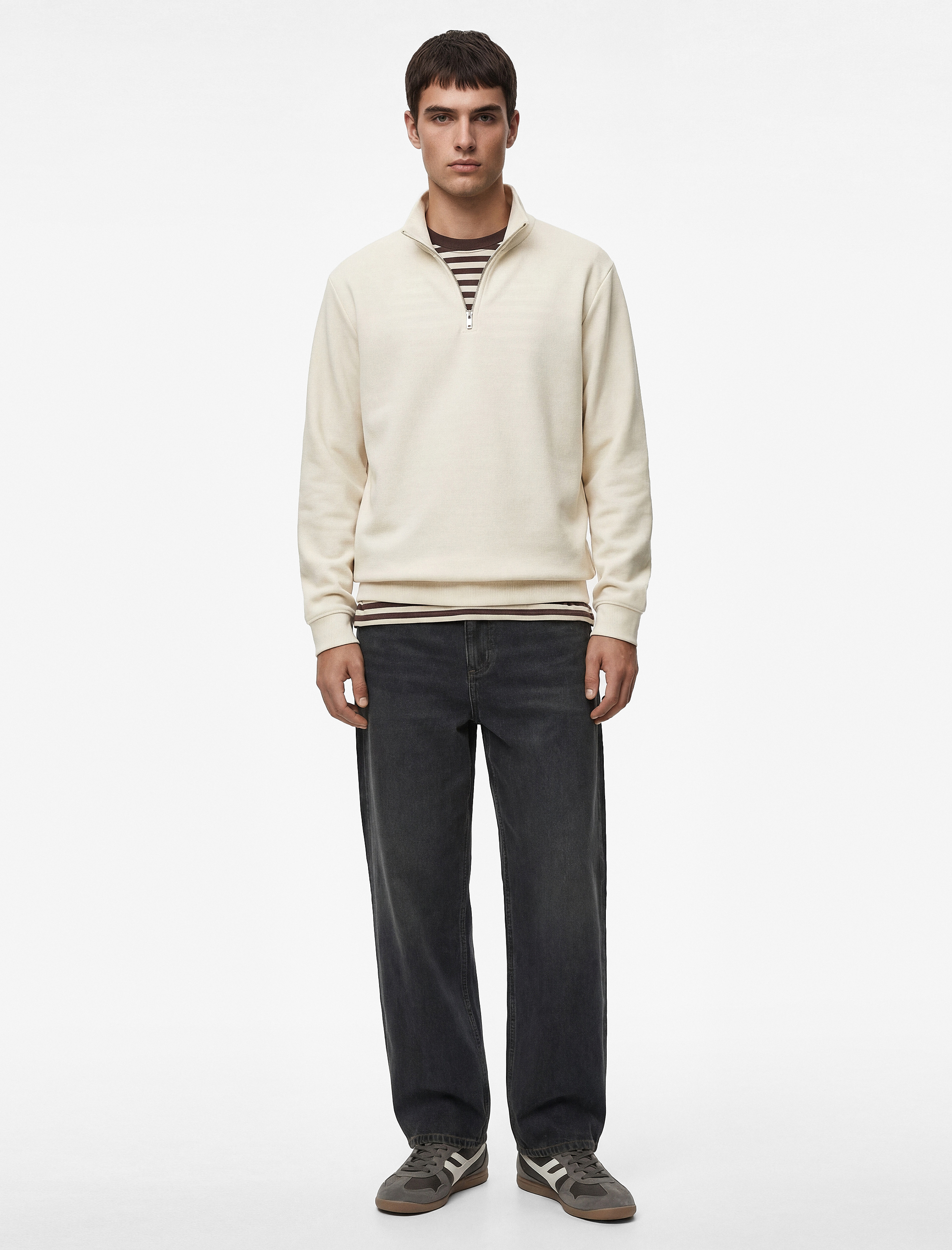   Regular Fit Uzun Kollu Basic Yarım Fermuarlı Sweatshirt