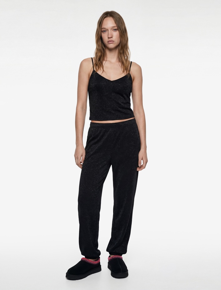  V Yaka Parıltılı Askılı Pijama Üstü