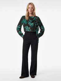 Etnik Çiçek Desenli Uzun Kollu Şal Yaka Saten Bluz