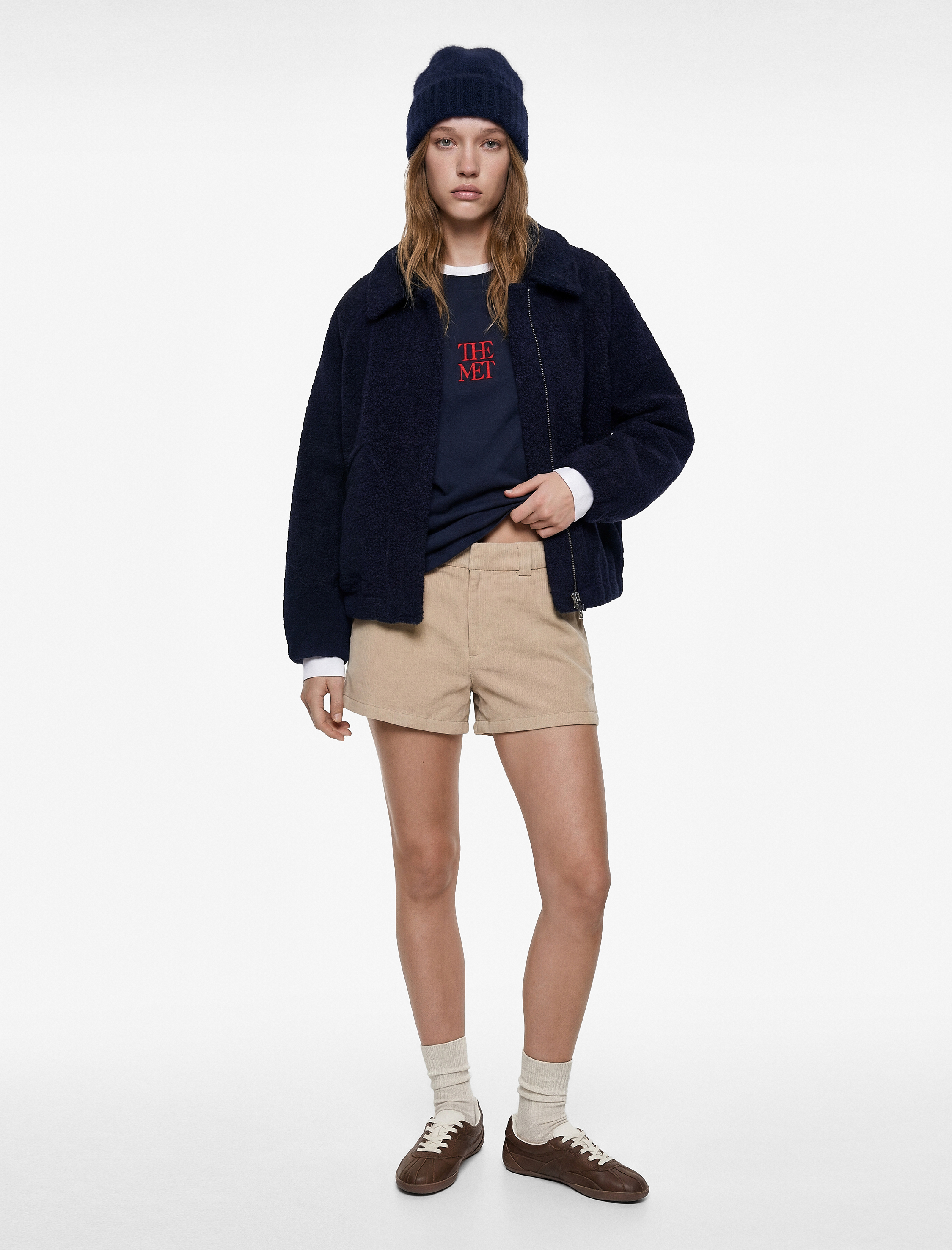   Uzun Kollu Cepli Çıtçıt Düğmeli Gömlek Yaka Buklet Kumaş Crop Kaban