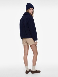 Uzun Kollu Cepli Çıtçıt Düğmeli Gömlek Yaka Buklet Kumaş Crop Kaban