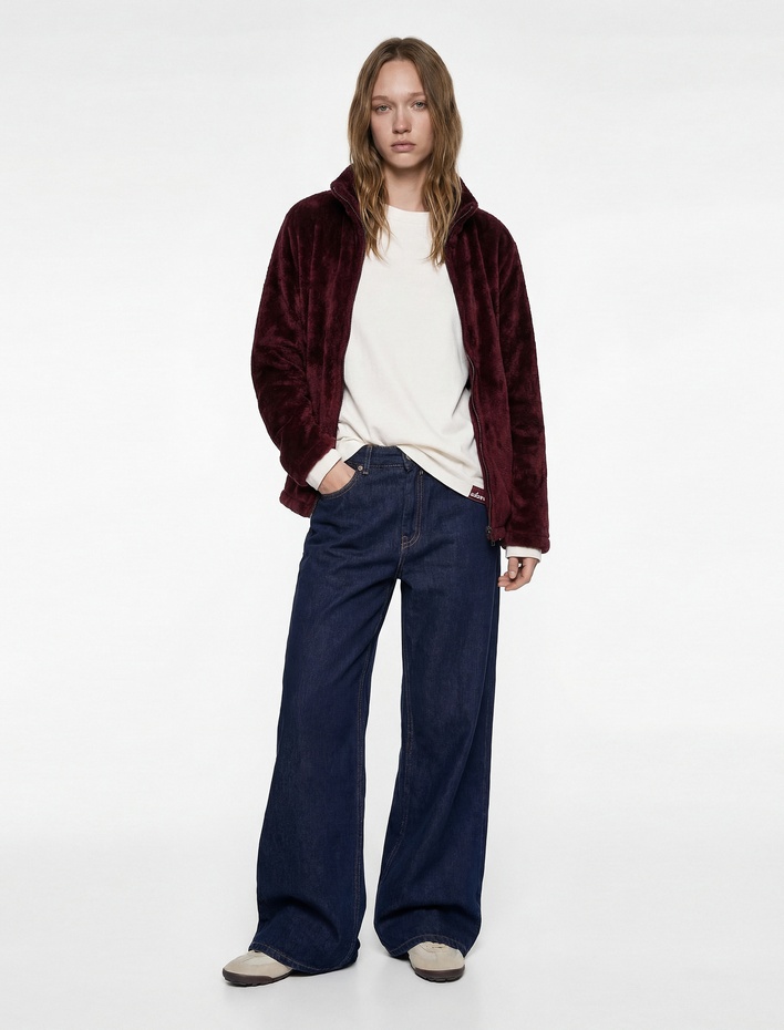  Dik Yaka Fermuarlı Cep Detaylı Oversize Peluş Ceket