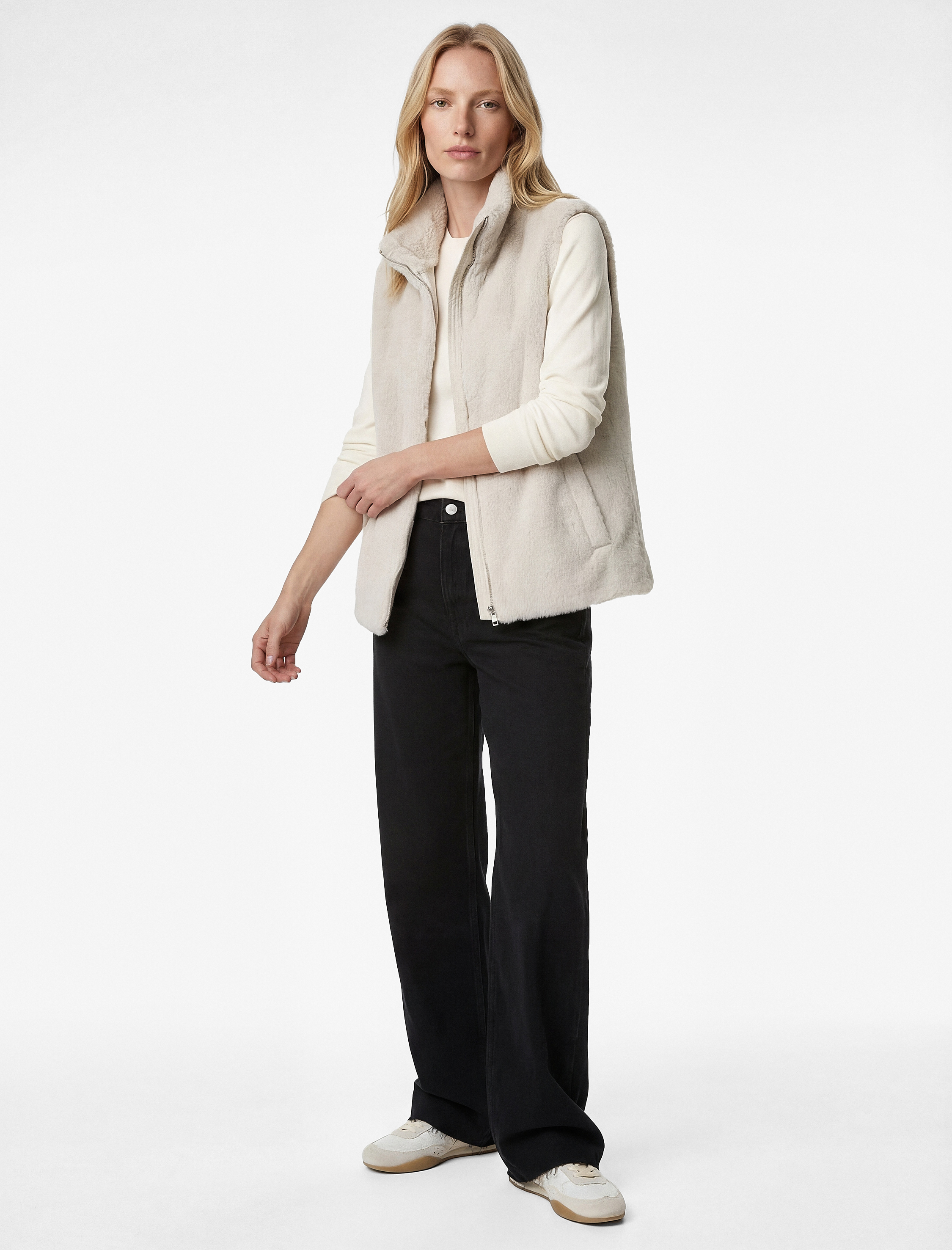   Çıt Çıt Düğme Detaylı Kolsuz Oversize Dik Yaka Suni Kürk Yelek