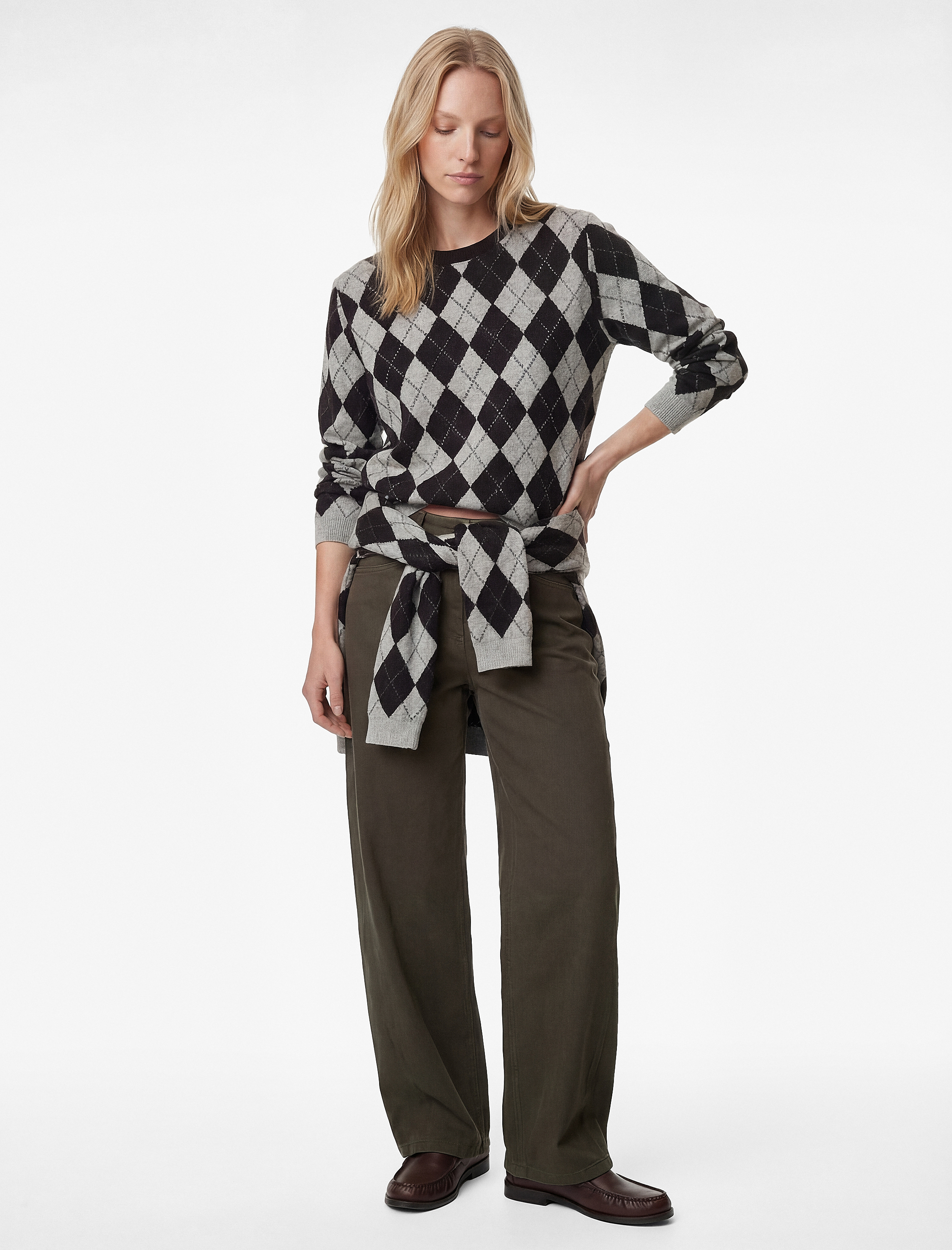   Uzun Kollu Bisiklet Yaka Baklava Desenli Taş Detaylı Triko Kazak