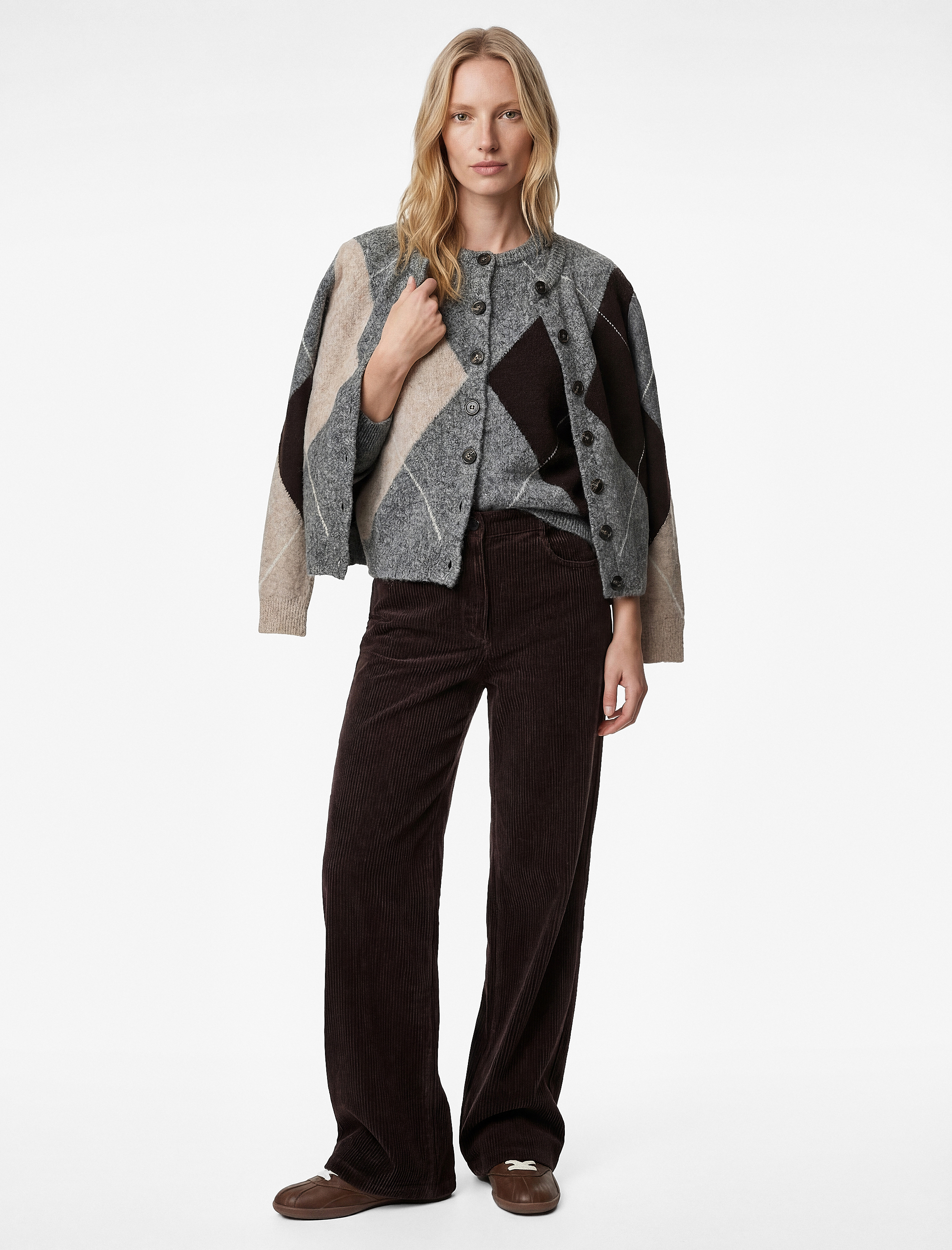   Uzun Kollu Düğmeli Bisiklet Yaka Baklava Desenli Triko Hırka