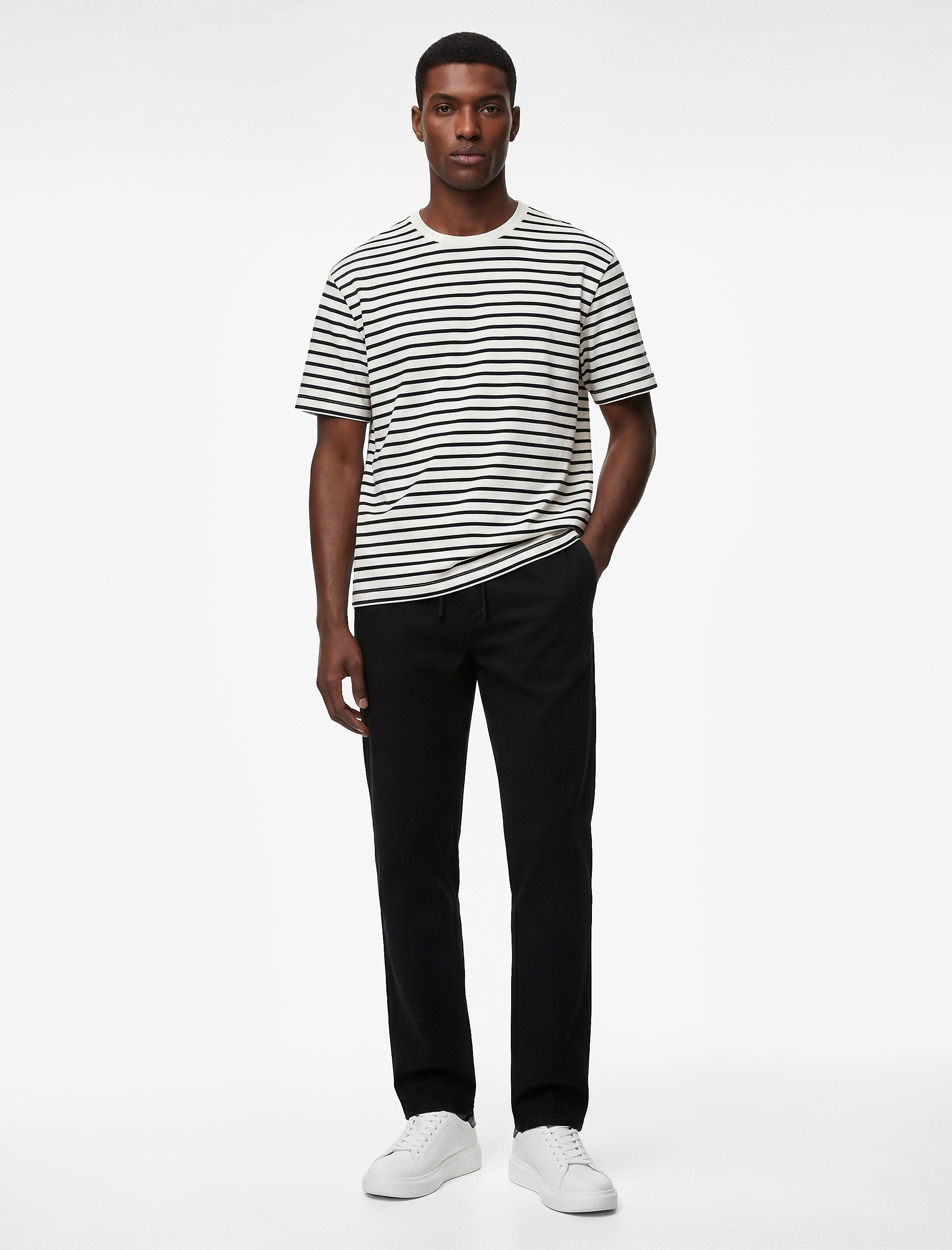   Pamuklu Cepli Straight Fit Beli Bağcıklı Düğmeli Pantolon