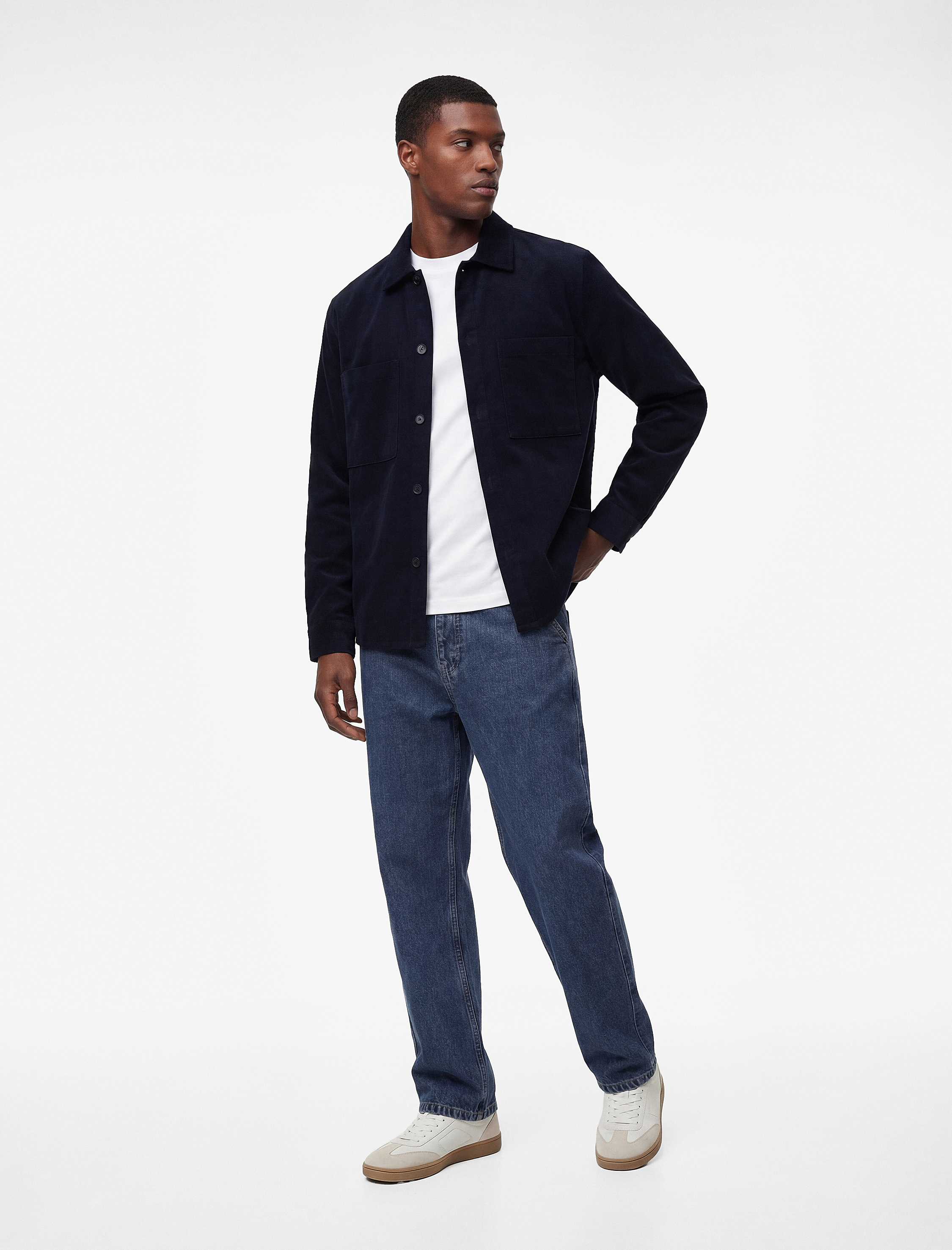   Regular Fit Uzun Kollu Cepli Pamuklu Klasik Yaka Fitilli Kadife Gömlek