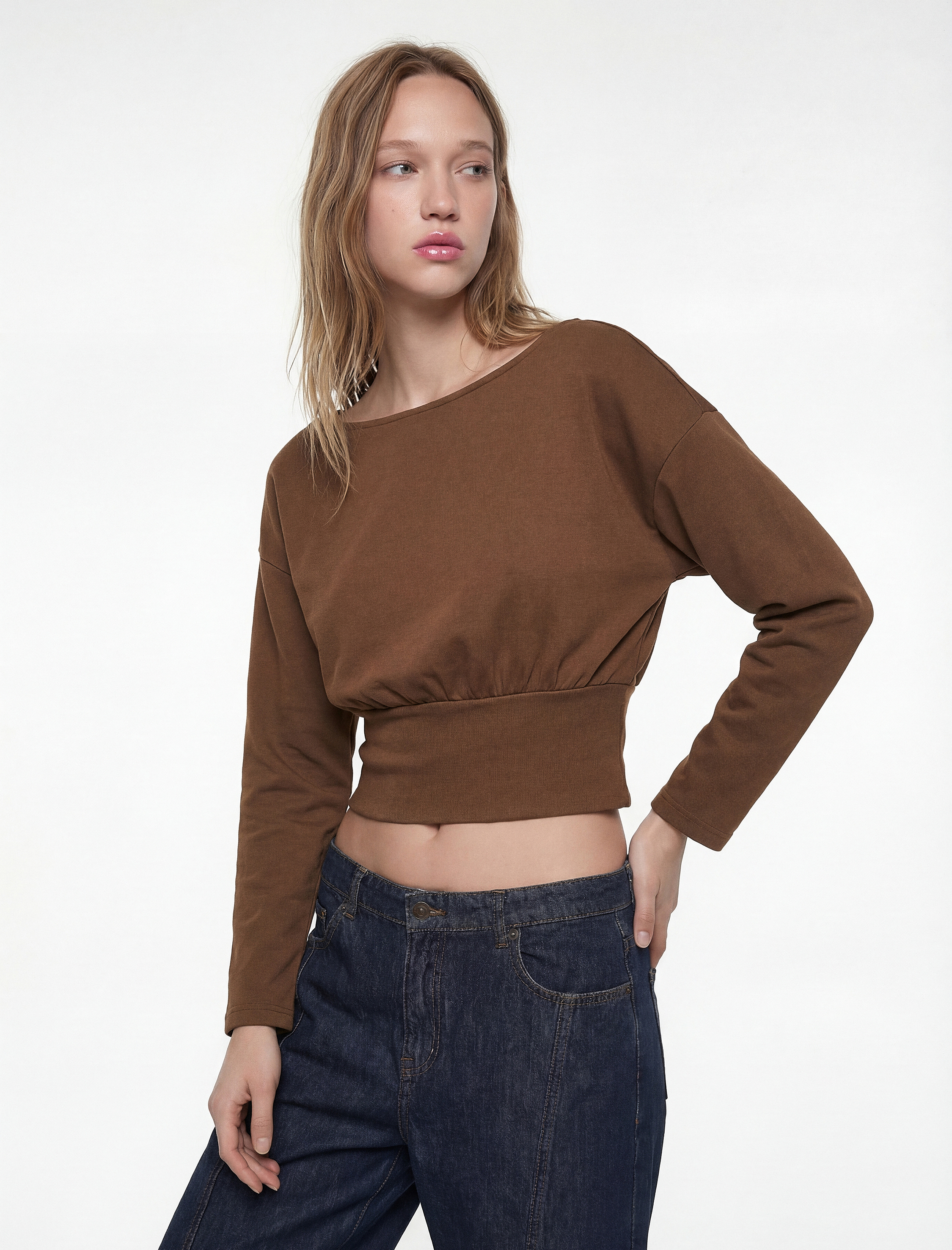   Regular Fit Uzun Kollu Kayık Yuvarlak Yaka Tişört