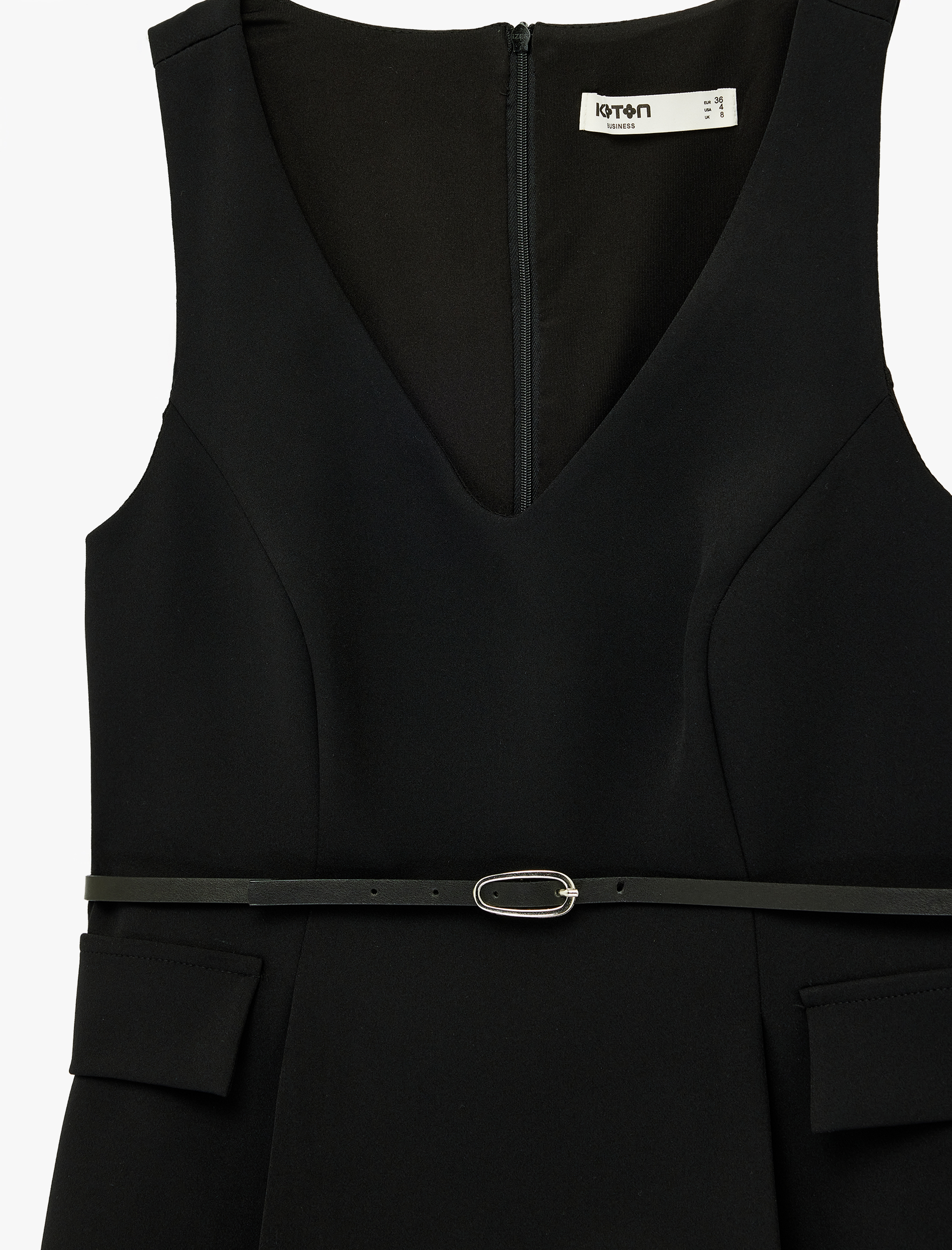   Cep Detaylı Kemerli Kolsuz V Yaka Bluz