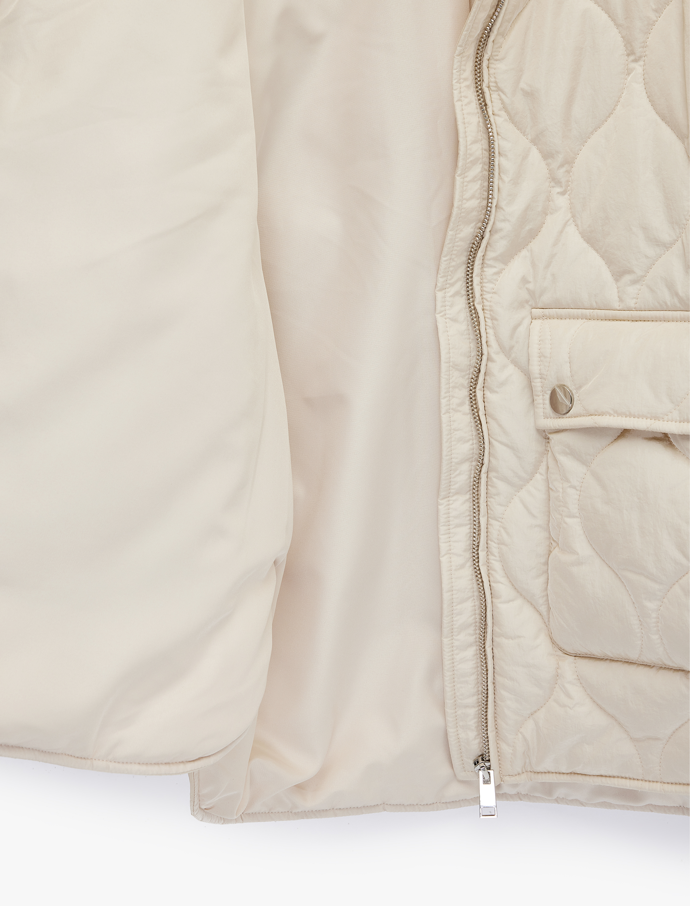   Fermuar Cepli Uzun Kollu Dik Yaka Kapitone Mont