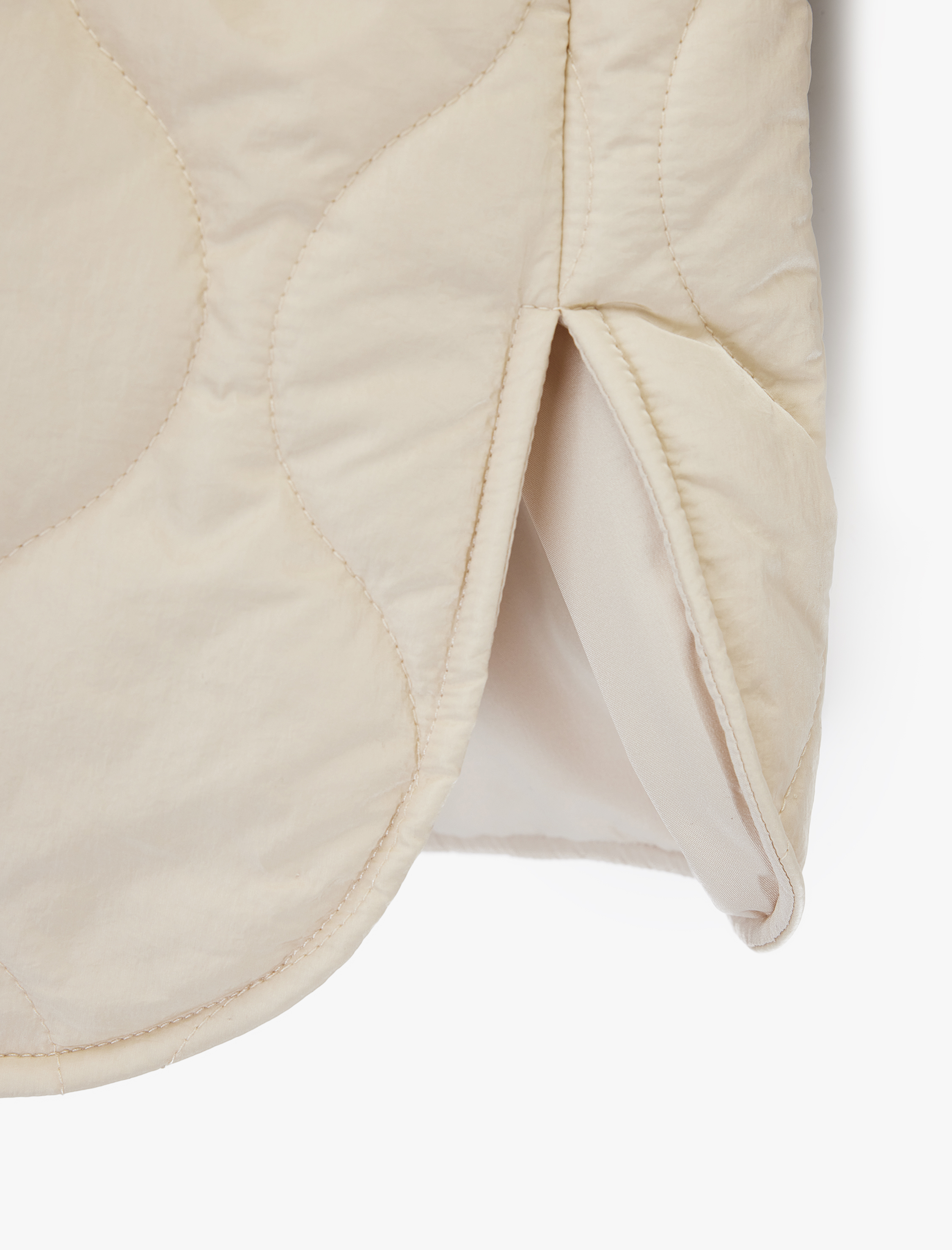   Fermuar Cepli Uzun Kollu Dik Yaka Kapitone Mont