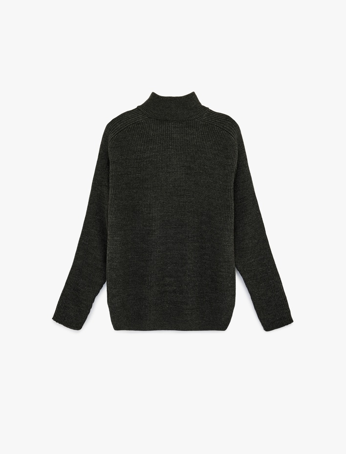  Regular Fit Uzun Kollu Yaka Detaylı Yarım Fermuarlı Triko Kazak