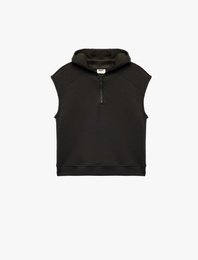 Kolsuz Yarım Fermuarlı Viskon Karışımlı Oversize Kapüşonlu Tişört