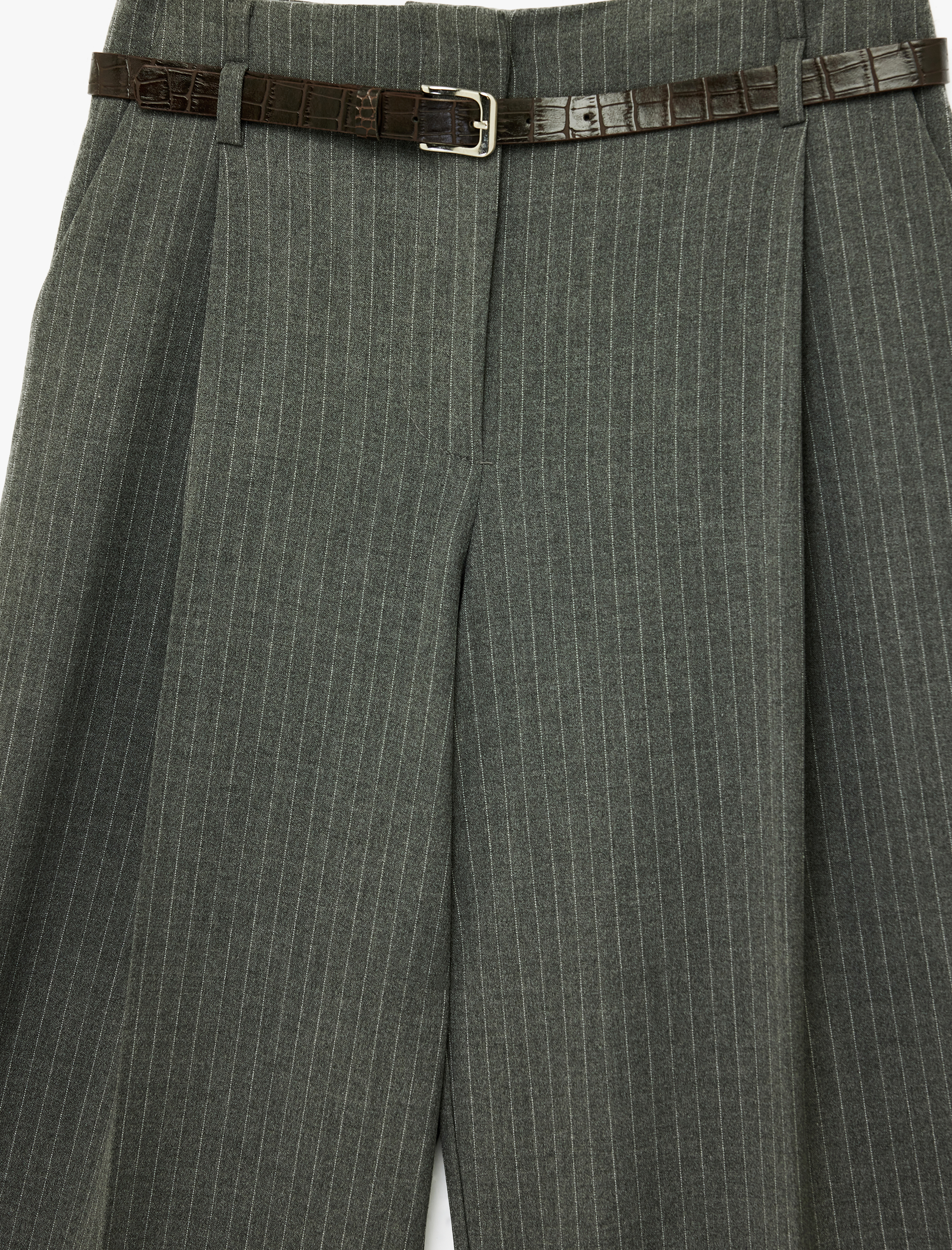   Flanel Kumaş Pile Detaylı Kemerli Çizgili Bol Paça Pantolon