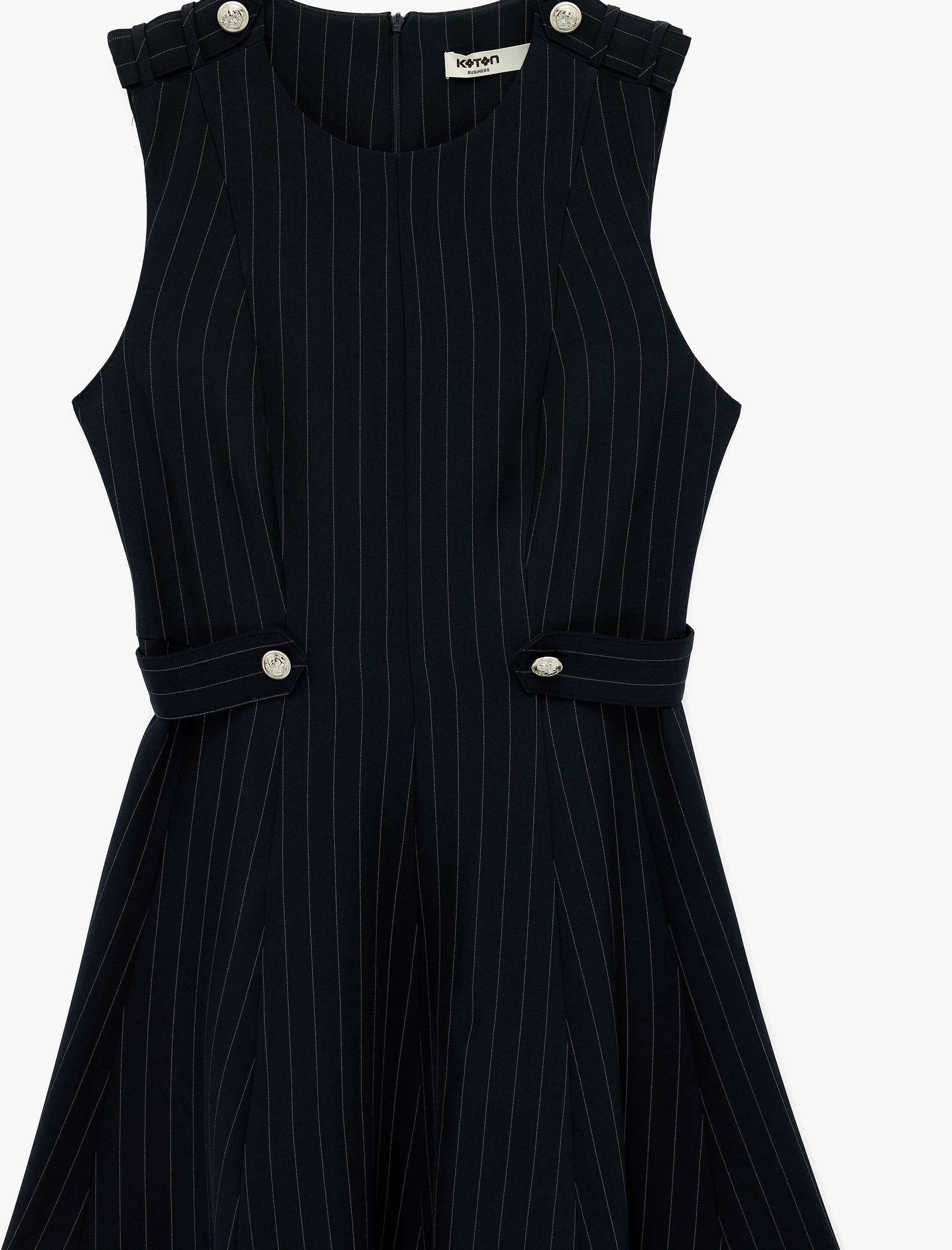   Metal Aksesuarlı Kolsuz Bisiklet Yaka Slim Fit A Kesim Elbise