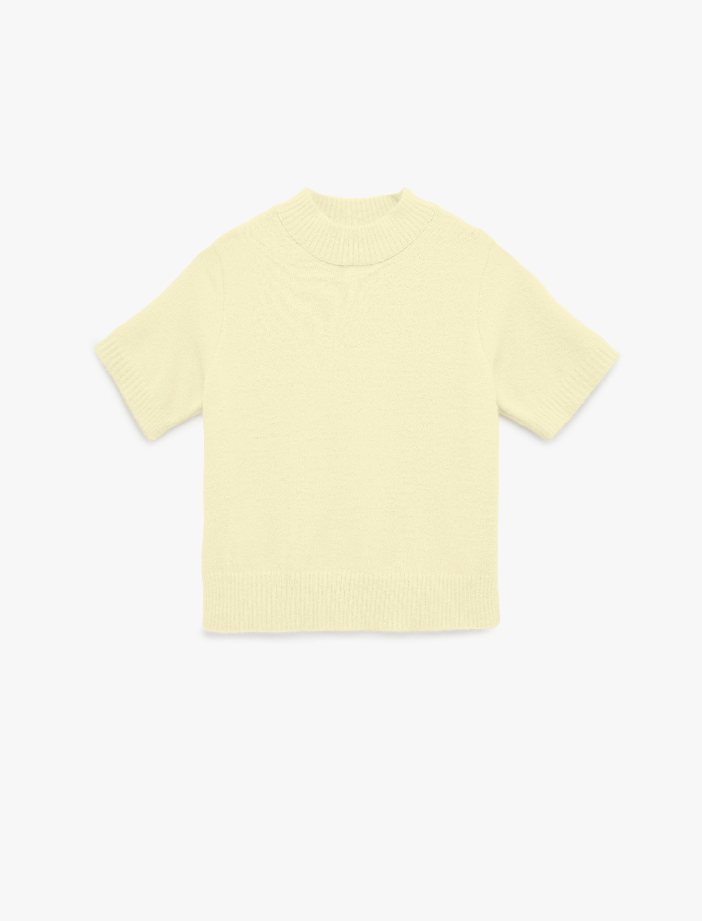   Regular Fit Kısa Kollu Dik Yaka Triko Kazak