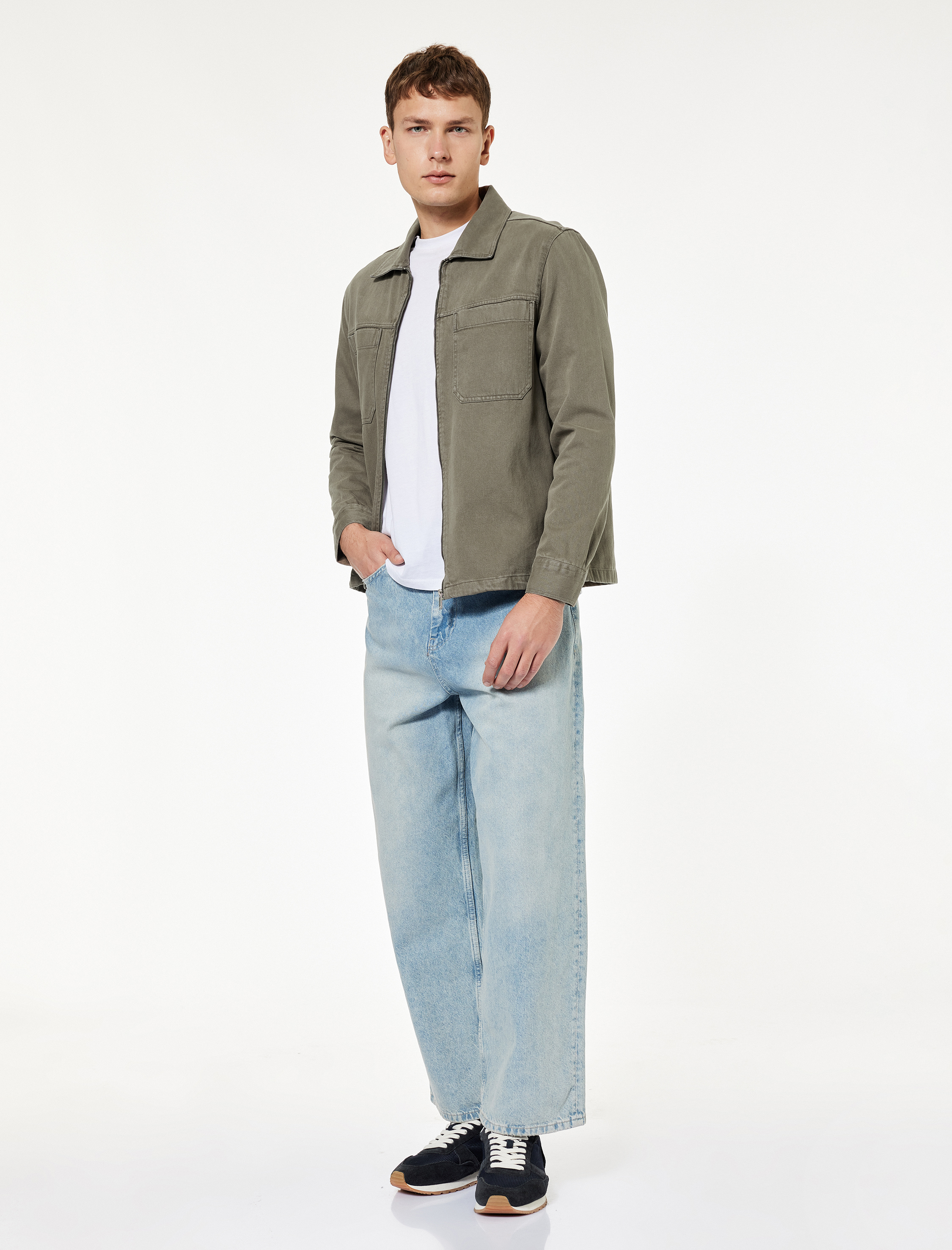   Pamuklu Uzun Kollu Cep Detaylı Klasik Yaka Jean Gömlek Ceket