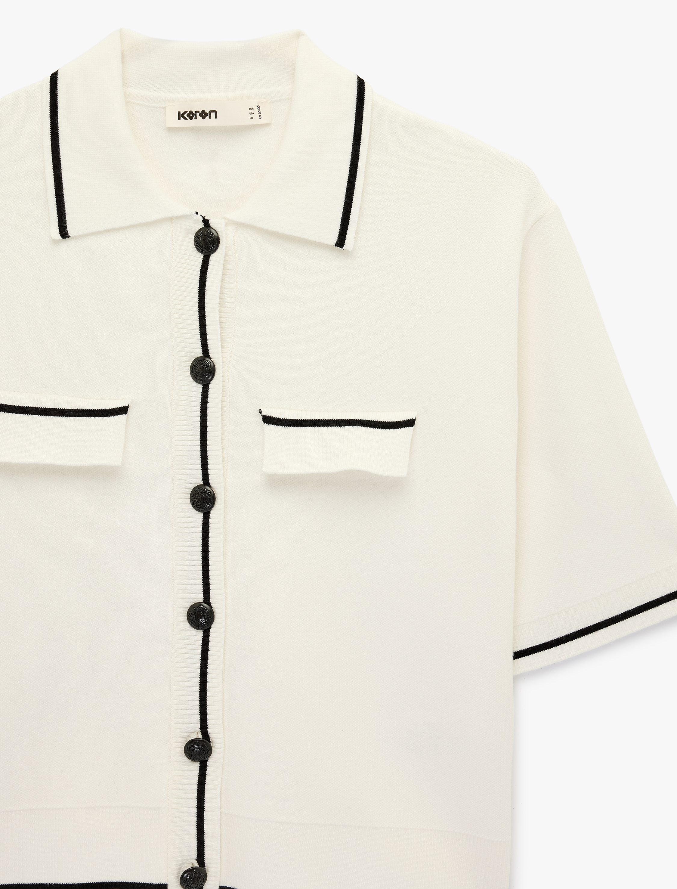   Aplike Detaylı Düğmeli Kısa Kollu Çizgili Polo Yaka Triko Hırka