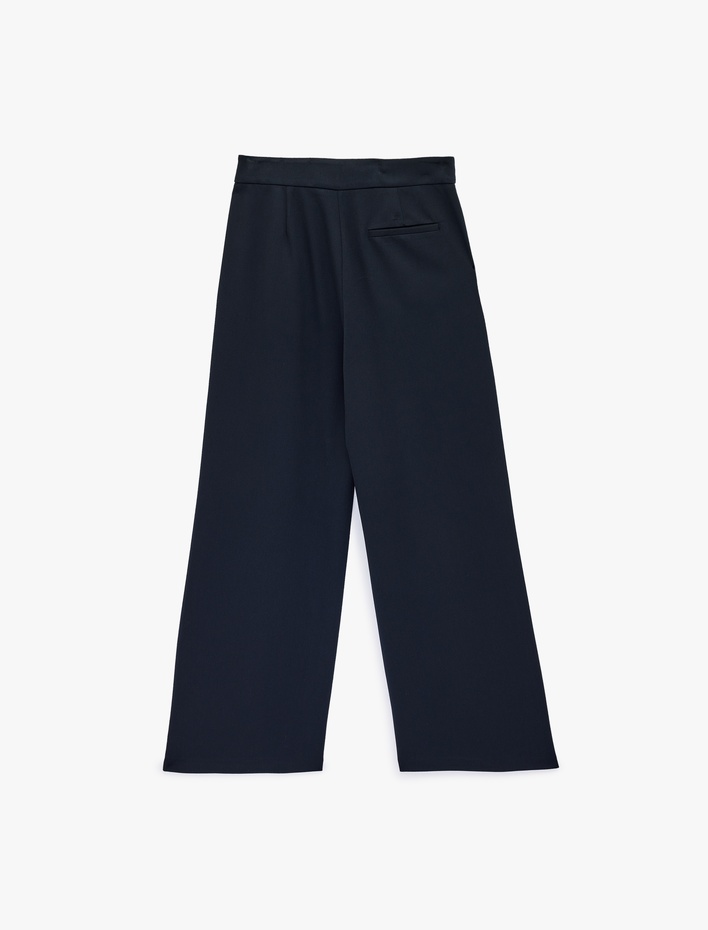  Cepli Kemer Detaylı Viskon Karışımlı Geniş Paça Pantolon