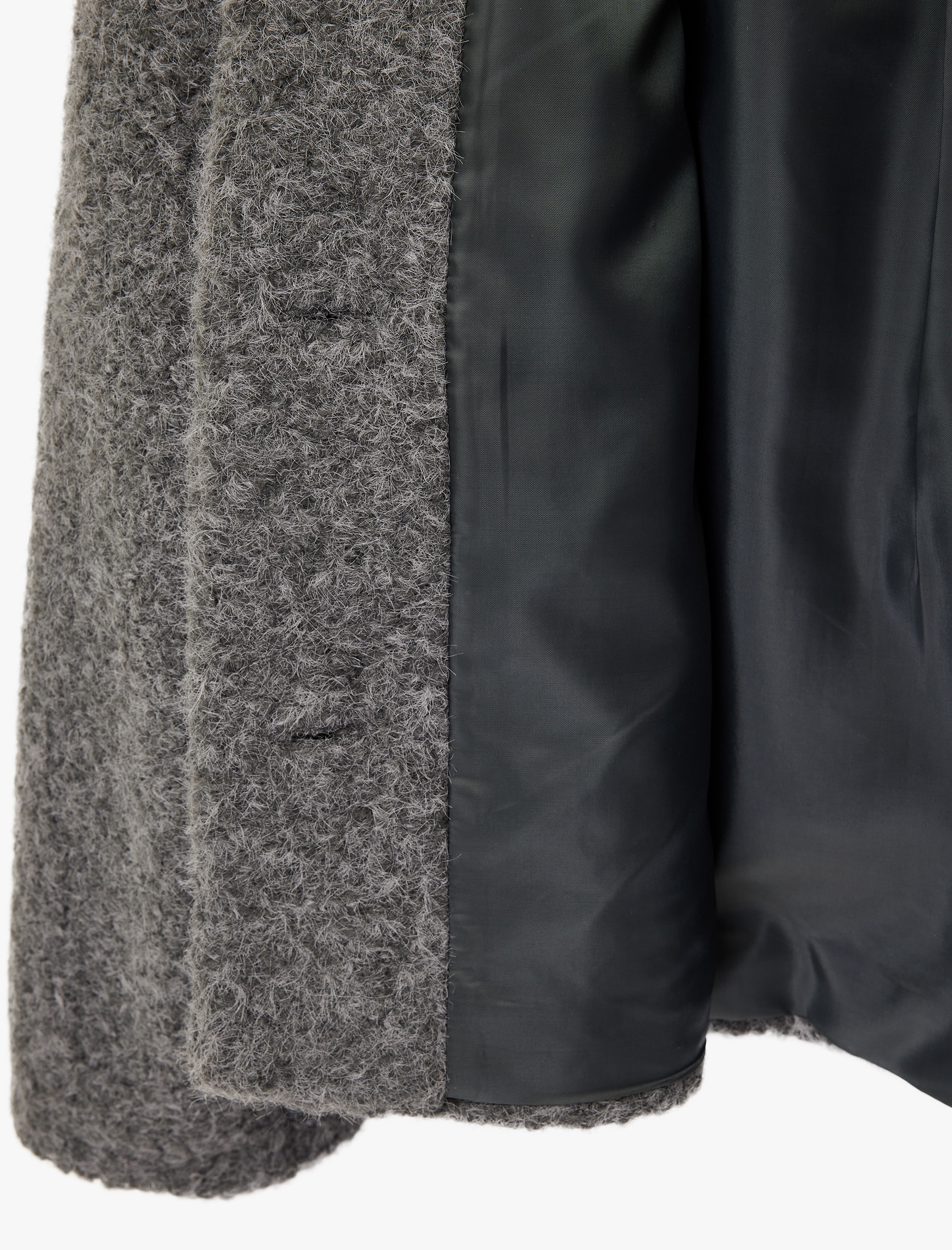   Düğmeli Cepli Uzun Kollu Kısa Atkılı Peluş Mont