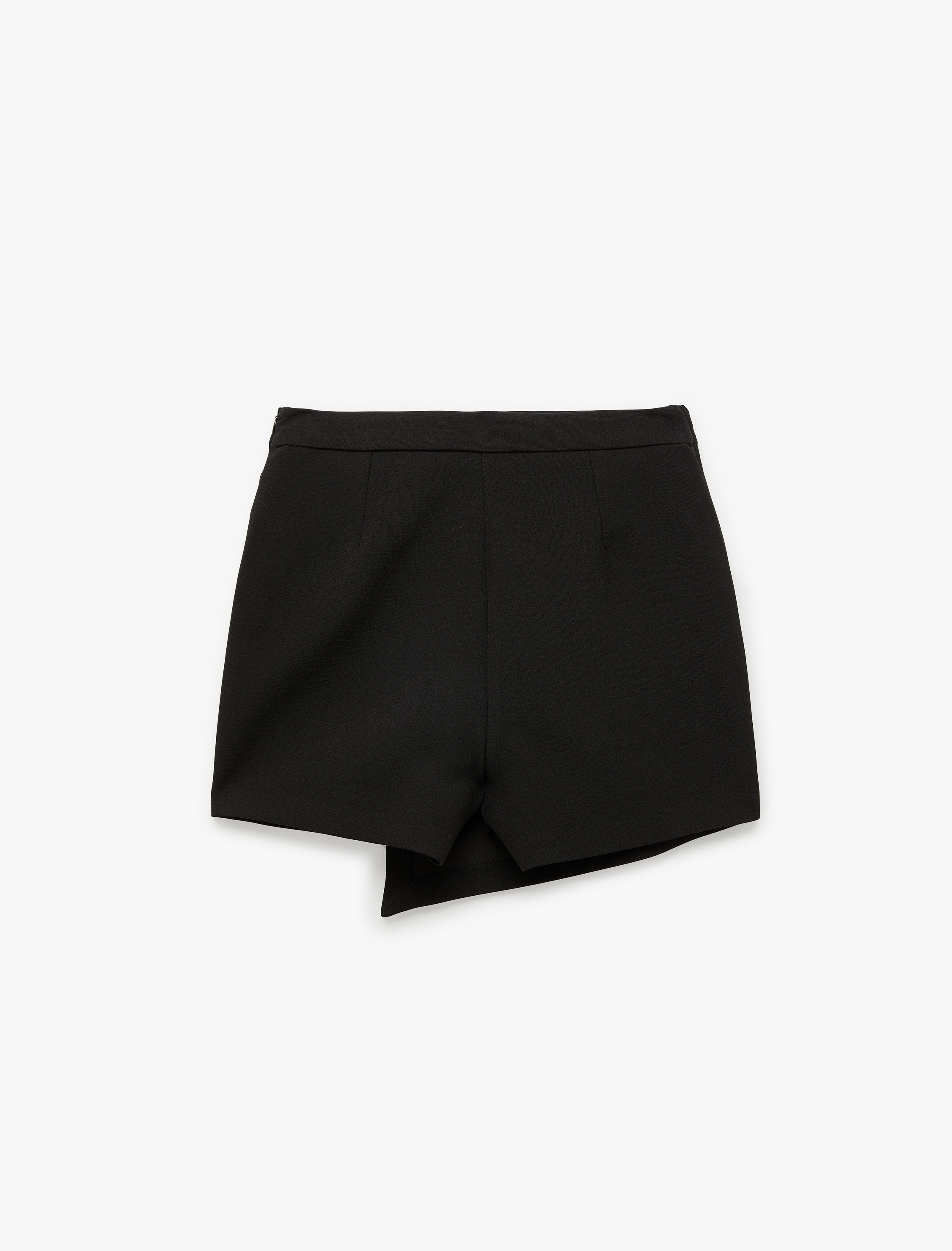   Cepli Metal Aksesuarlı Asimetrik Kesim Mini Şort Etek