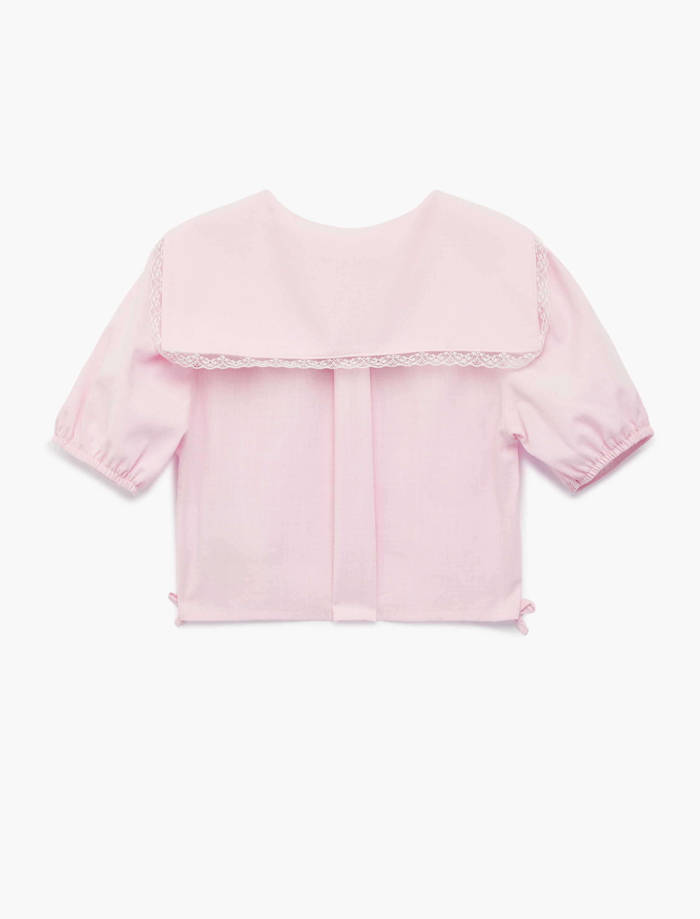  Kız Çocuk Dantel Detaylı Pamuklu Balon Kollu Fiyonklu Geniş Yaka Gömlek