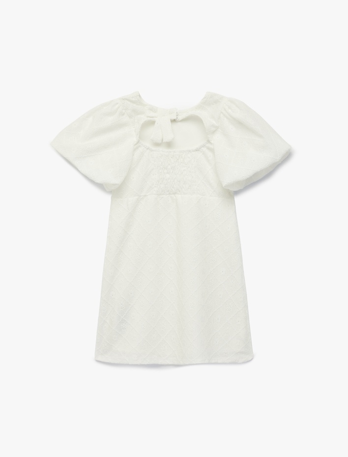 Kız Çocuk Fiyonk Detaylı Bisiklet Yaka Pencere Detaylı Gipeli Kısa Kollu Elbise