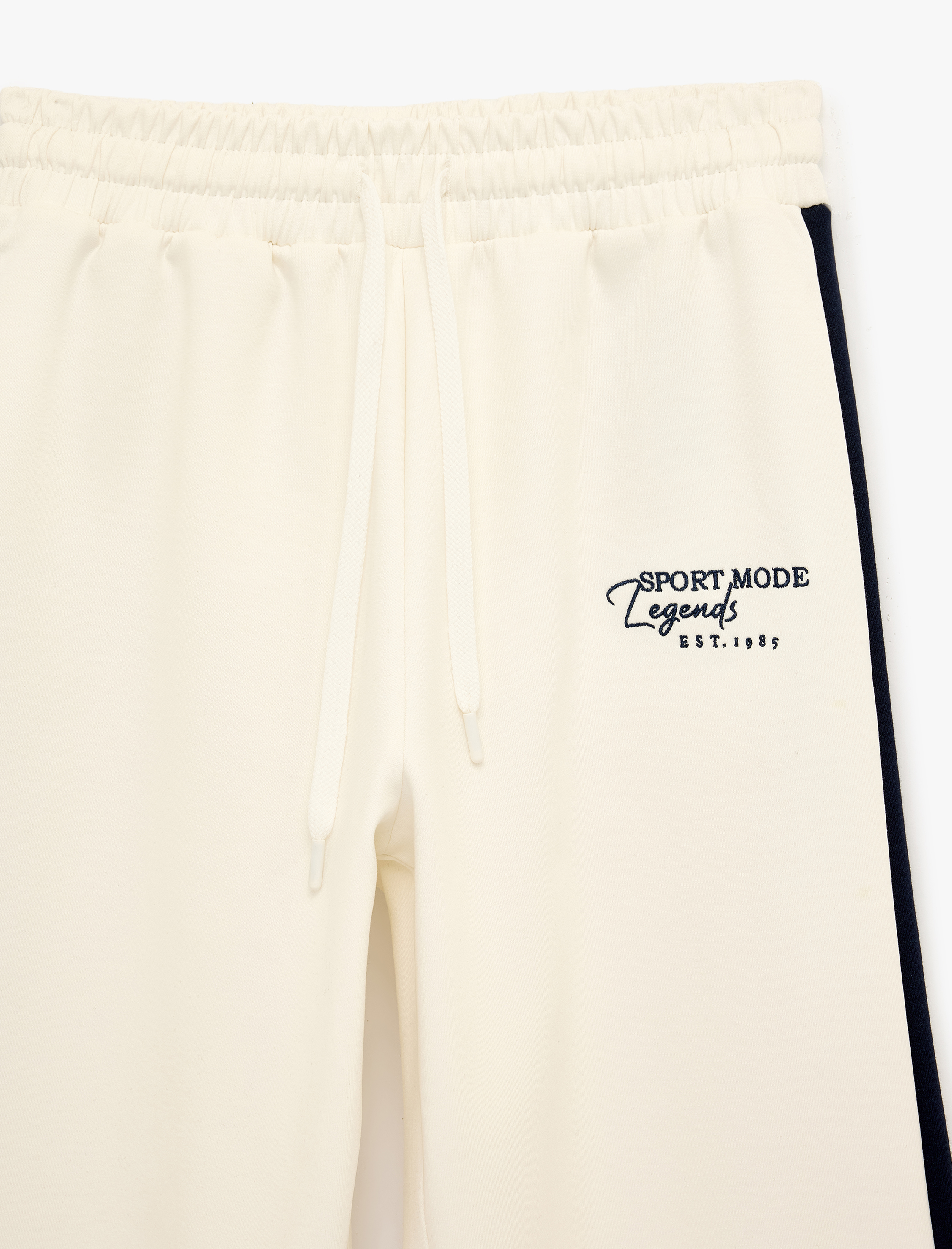   Biyeli Beli Bağcıklı Pamuklu Rahat Kalıp Nakış Detaylı Eşofman Altı