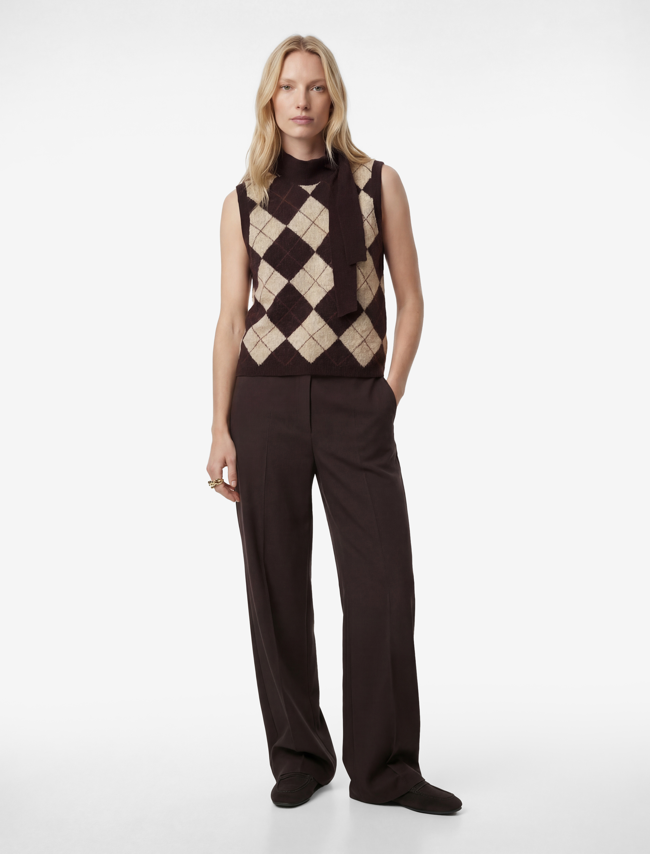   Bağlama Detaylı Hafif Dik Yaka Baklava Desenli Süveter