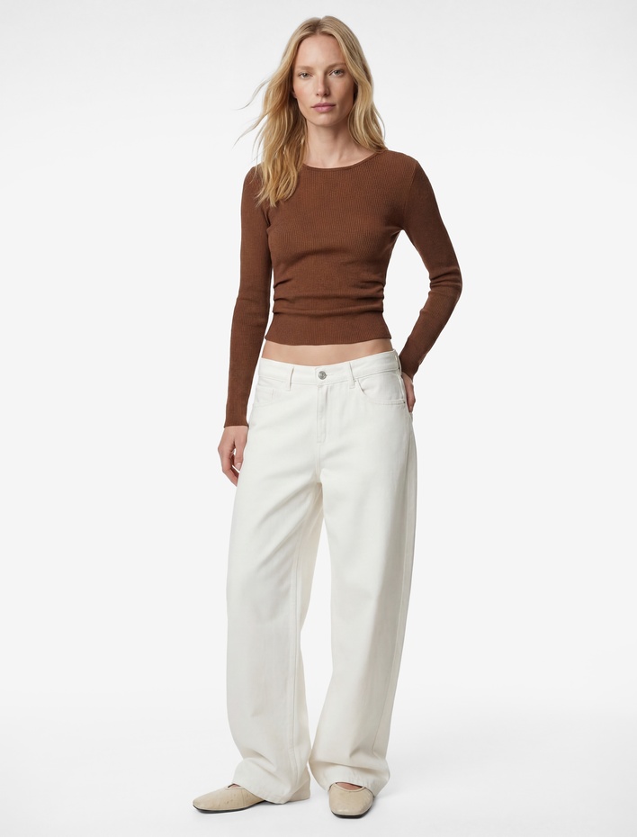  Uzun Kollu Drape Detaylı Yuvarlak Kayık Yaka Triko Kazak