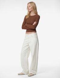 Uzun Kollu Drape Detaylı Yuvarlak Kayık Yaka Triko Kazak