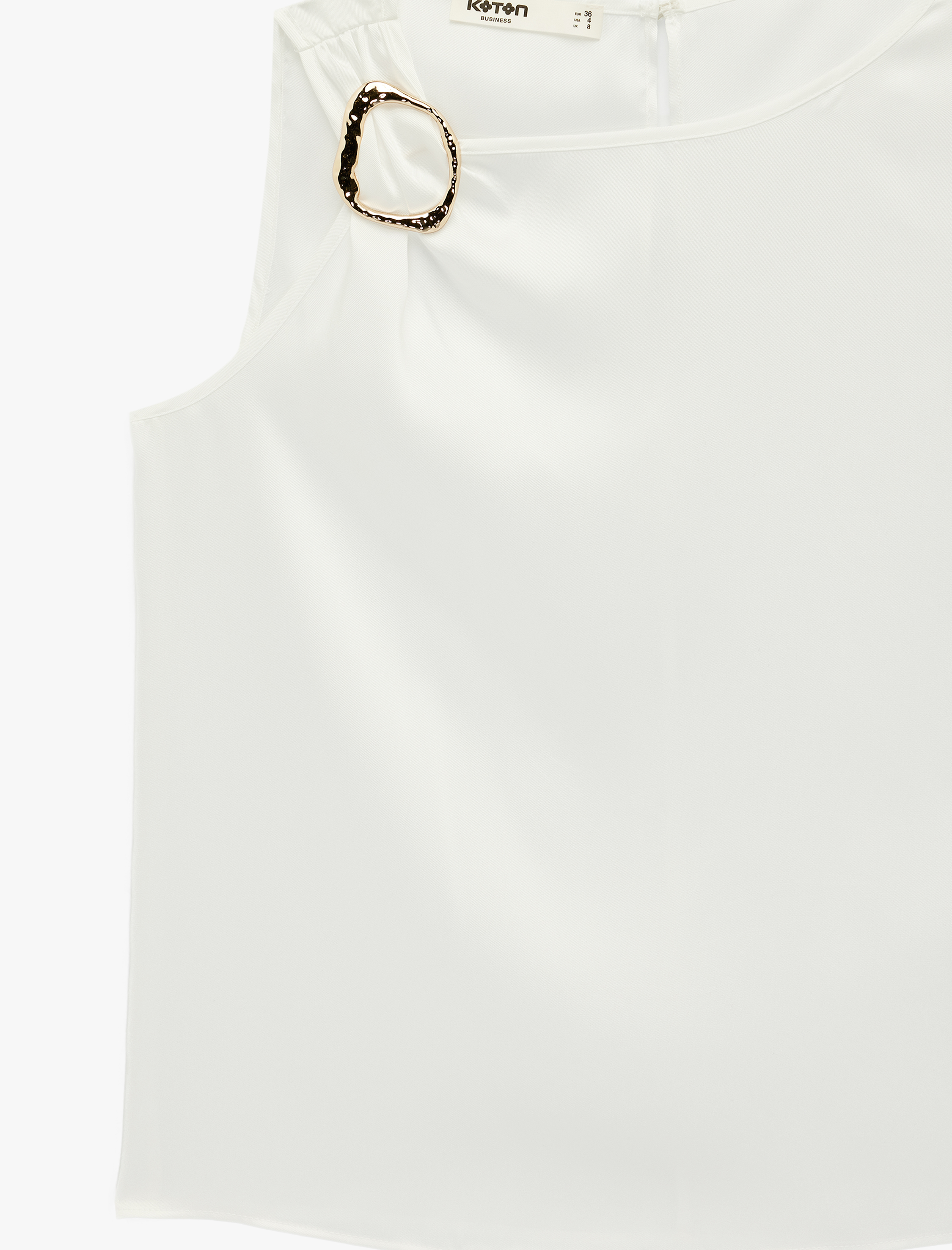   Metal Aksesuarlı Bisiklet Yaka Kolsuz Bluz