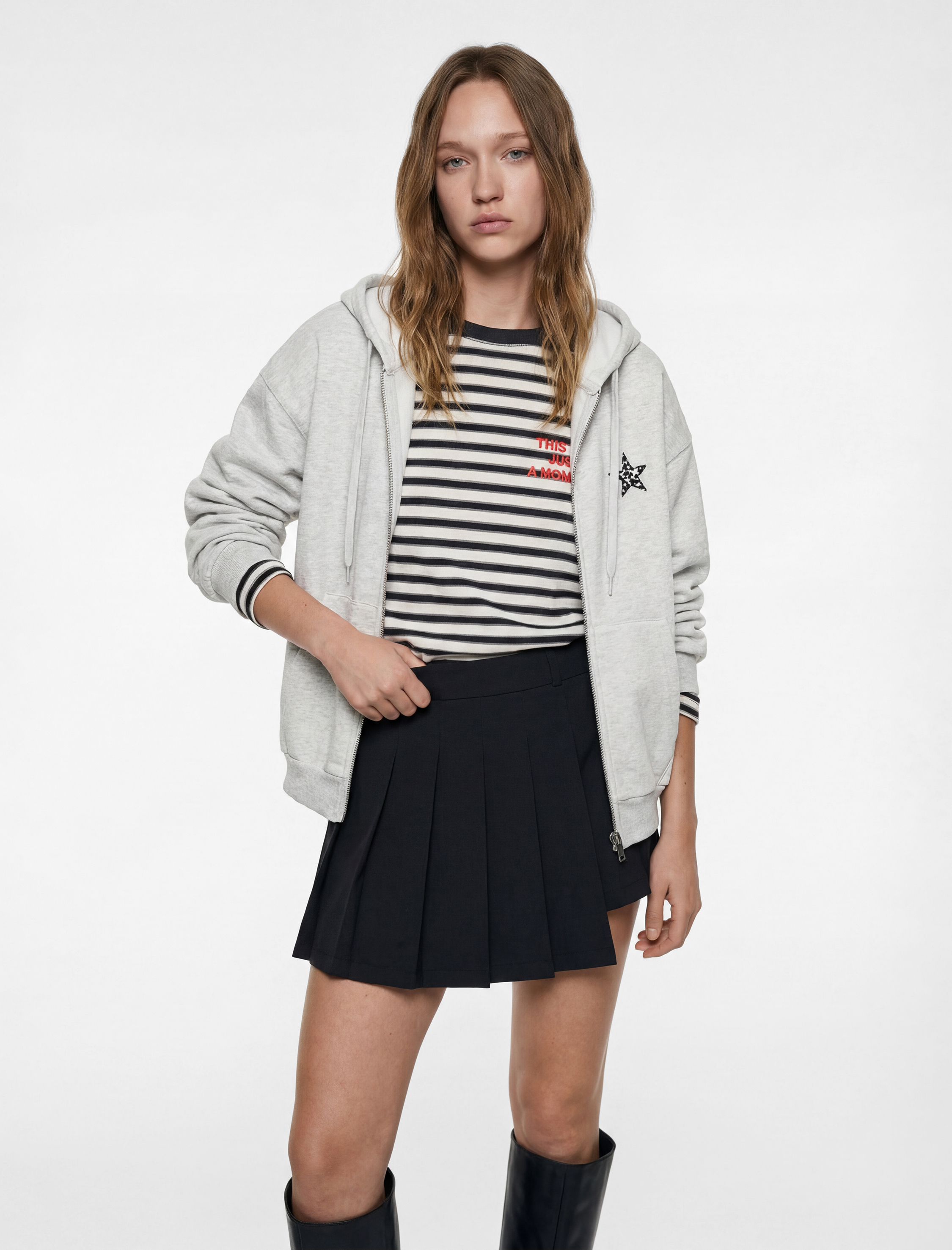   Cep Detaylı Yıldız İşlemeli Kapüşonlu Fermuarlı Oversize Sweatshirt