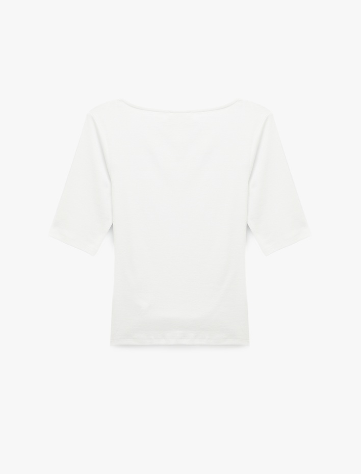  Slim Fit Pamuklu Kayık Yuvarlak Yaka Yarım Kollu Tişört