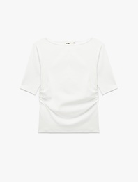 Slim Fit Pamuklu Kayık Yuvarlak Yaka Yarım Kollu Tişört