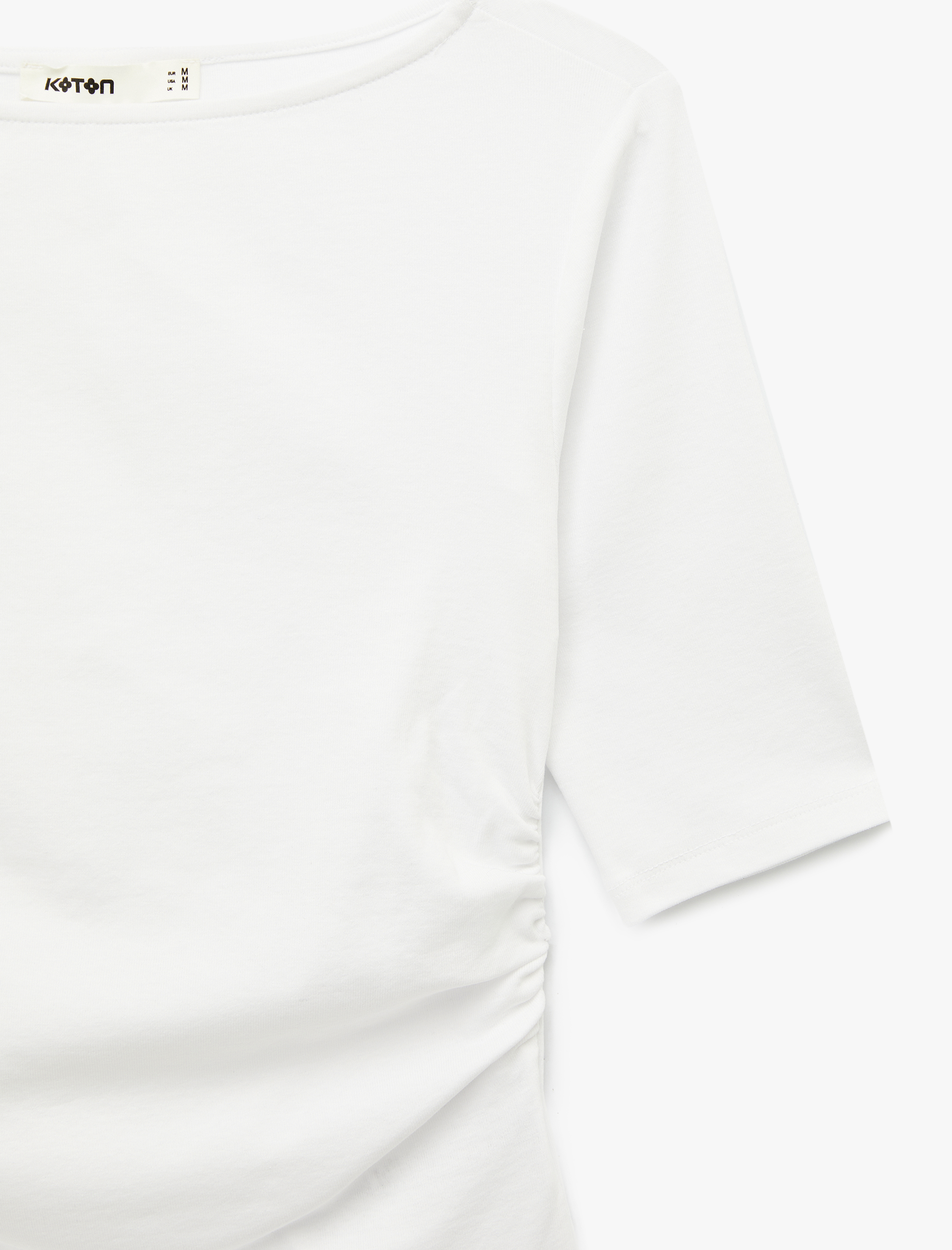   Slim Fit Pamuklu Kayık Yuvarlak Yaka Yarım Kollu Tişört