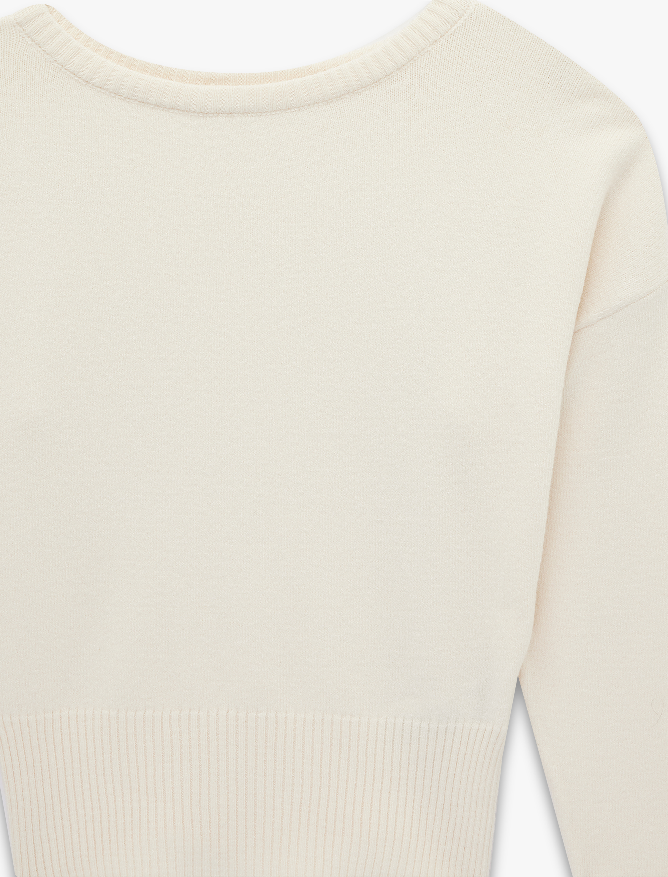   Uzun Kollu Geniş Yuvarlak Yaka Triko Kazak