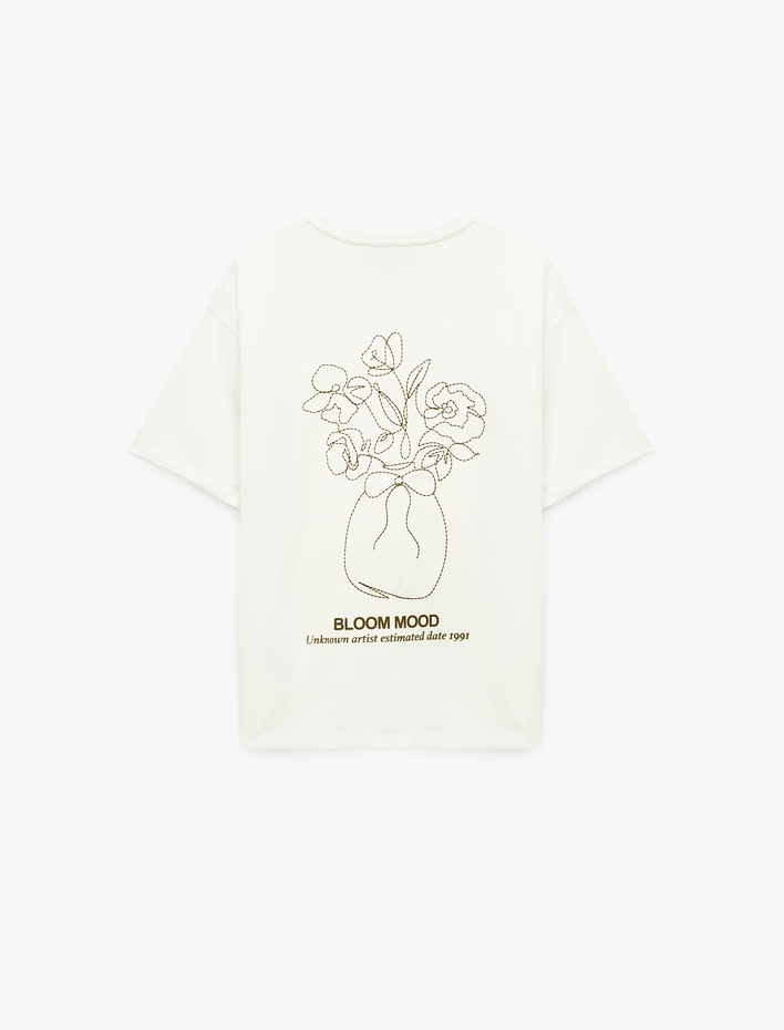  Çiçek Nakışlı Kısa Kollu Bisiklet Yaka Pamuklu Oversize Tişört