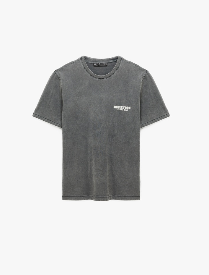  Regular Fit Kısa Kollu Pamuklu Yıkamalı Bisiklet Yaka Arkası Baskılı Tişört