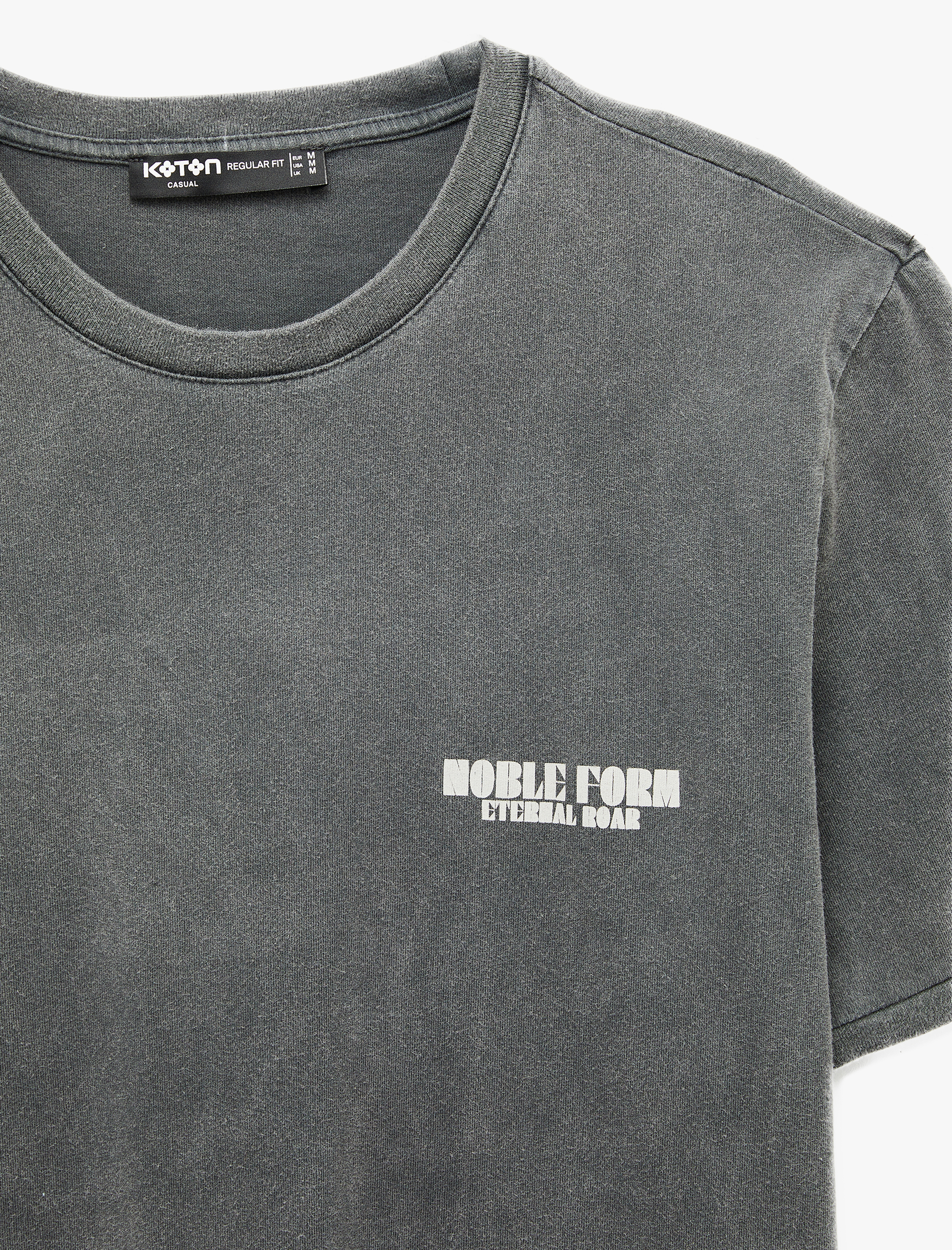   Regular Fit Kısa Kollu Pamuklu Yıkamalı Bisiklet Yaka Arkası Baskılı Tişört