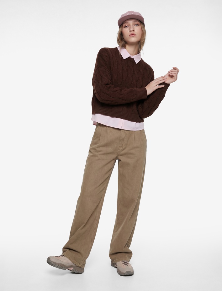  Gömlek Yaka Uzun Kollu Rahat Kalıp Triko Kazak