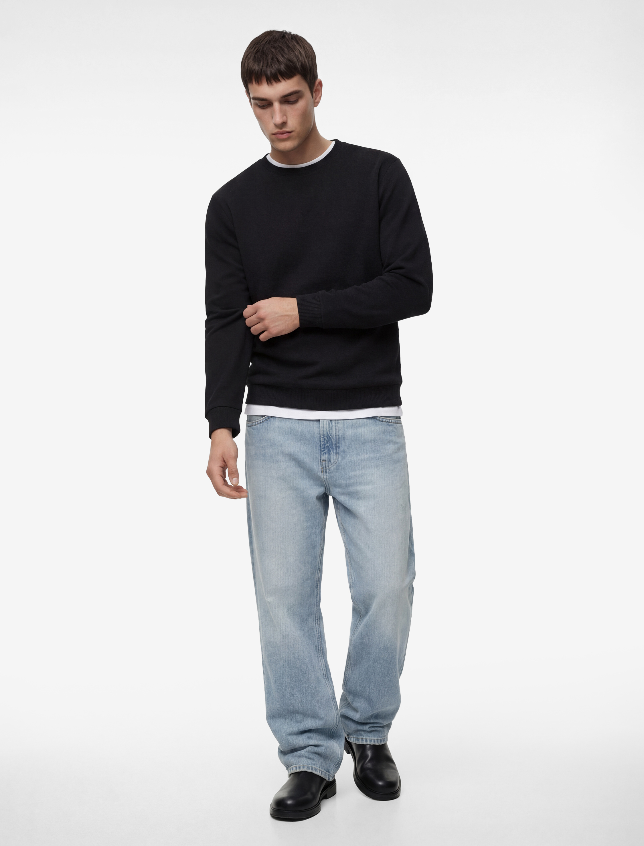   Regular Fit Uzun Kollu Dokulu Kapitone Bisiklet Yaka Sweatshirt