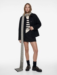 Uzun Kollu Cep Detaylı Düğmeli Oversize Ceket